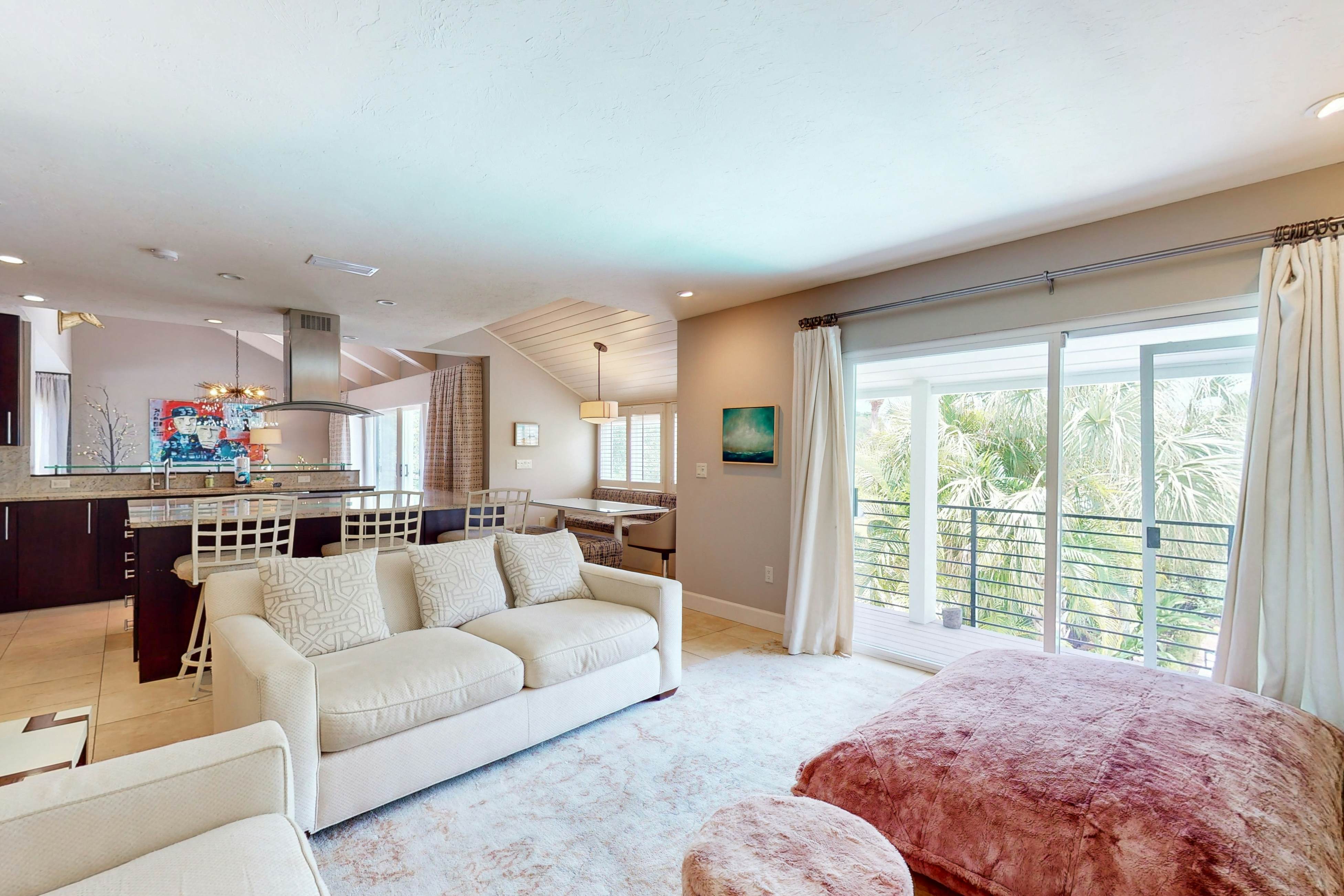 8 Pines - Sarasota Bay