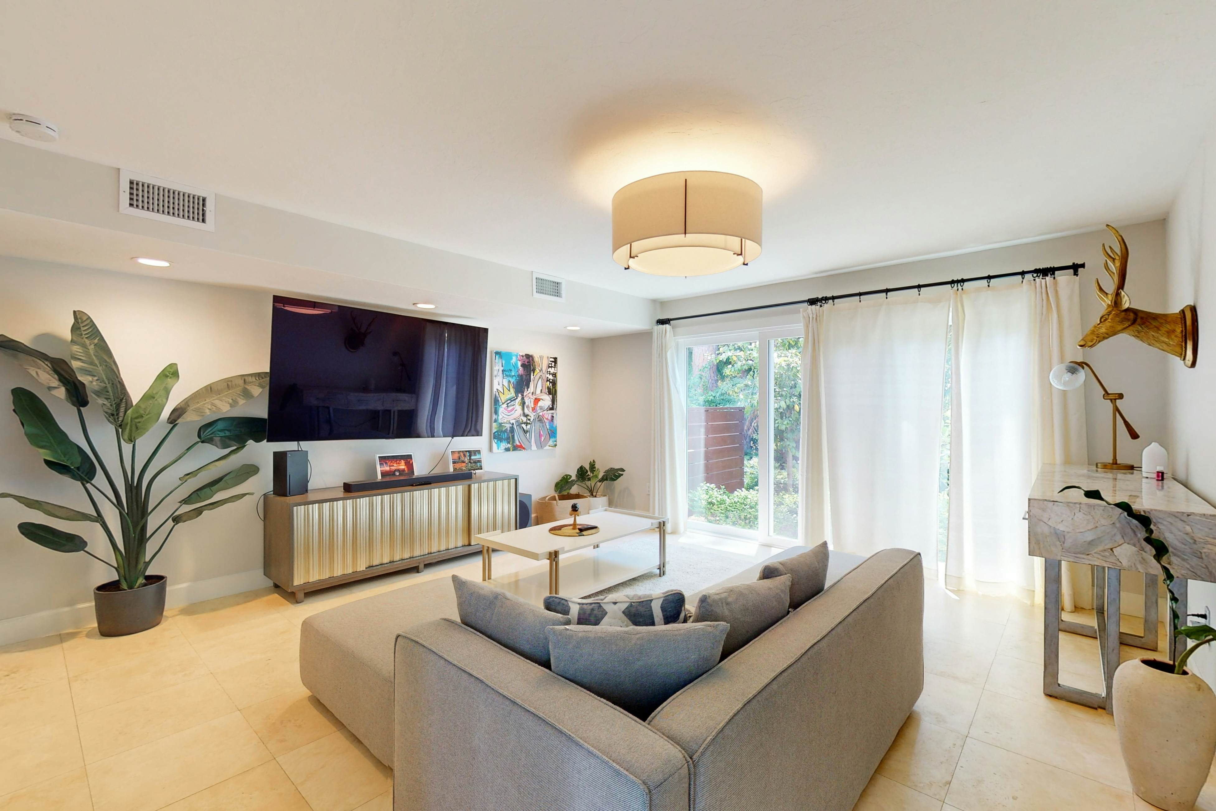 8 Pines - Sarasota Bay