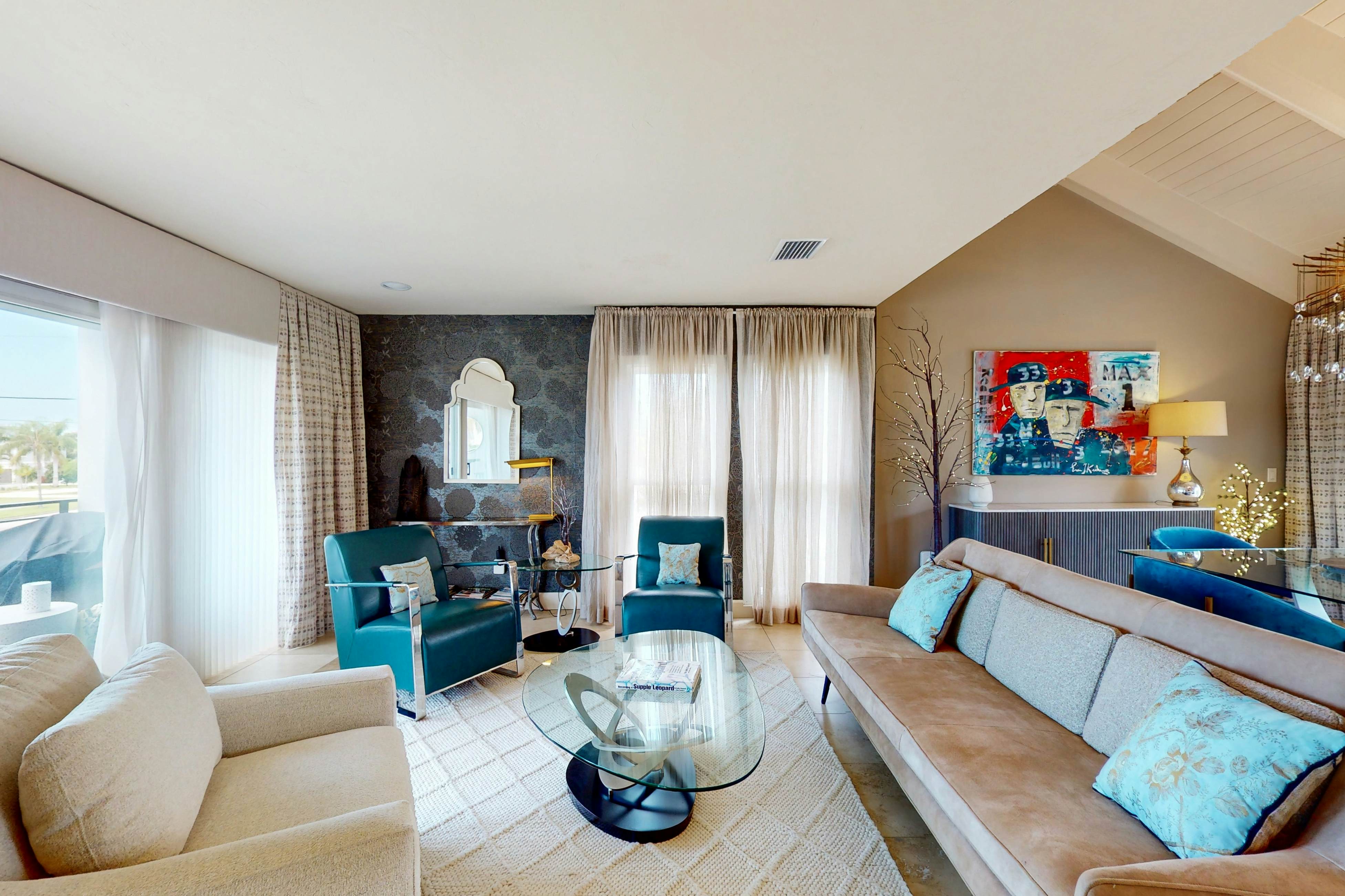 8 Pines - Sarasota Bay