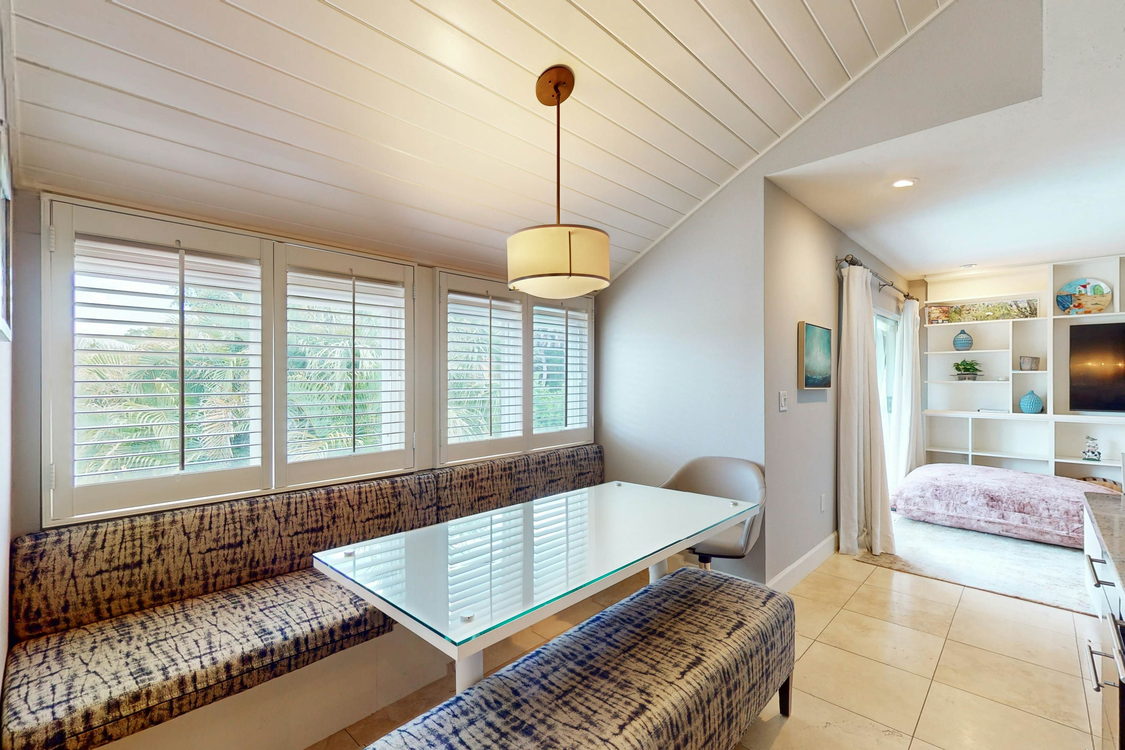 8 Pines - Sarasota Bay