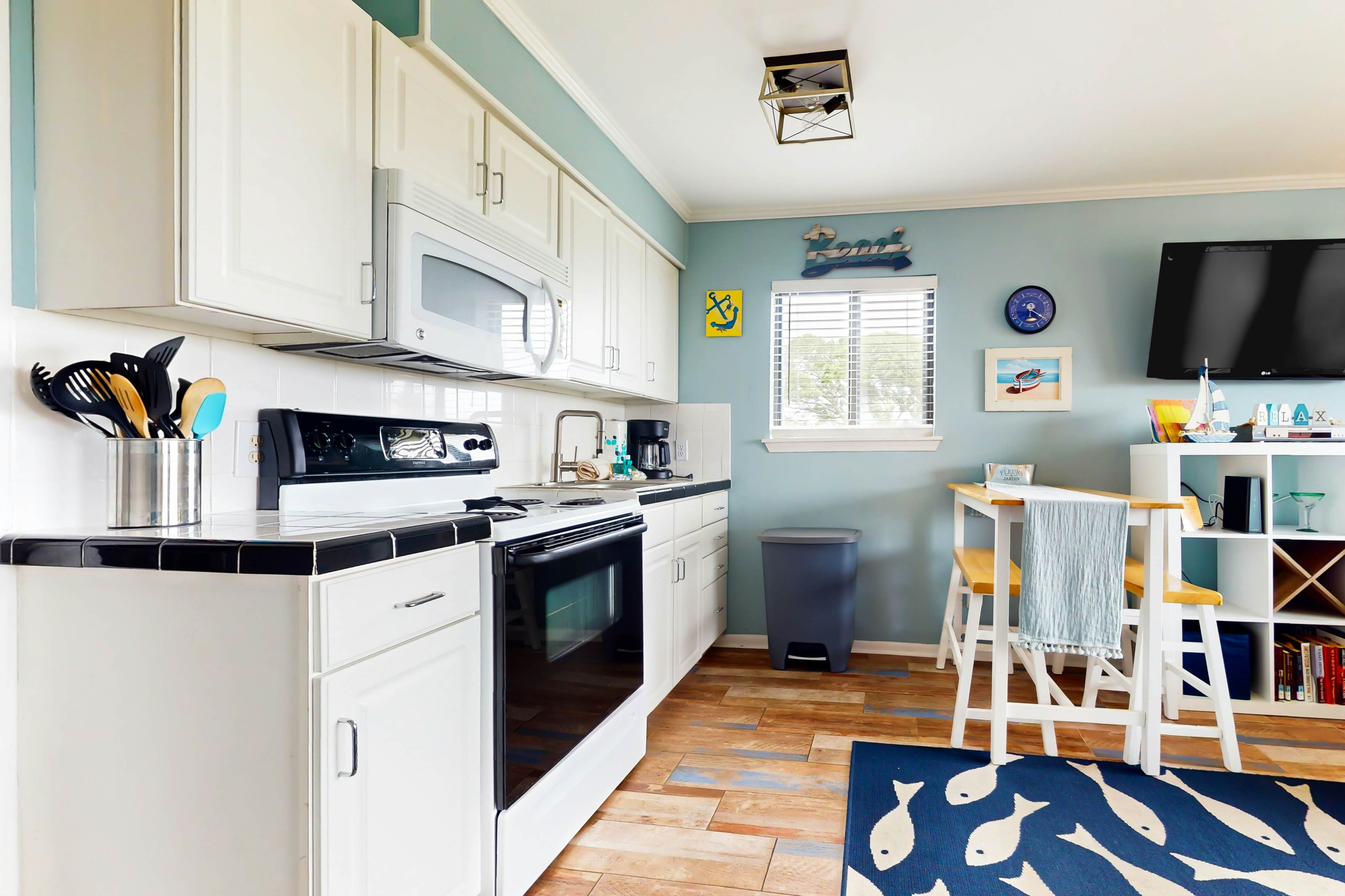 HH Beach & Tennis B127