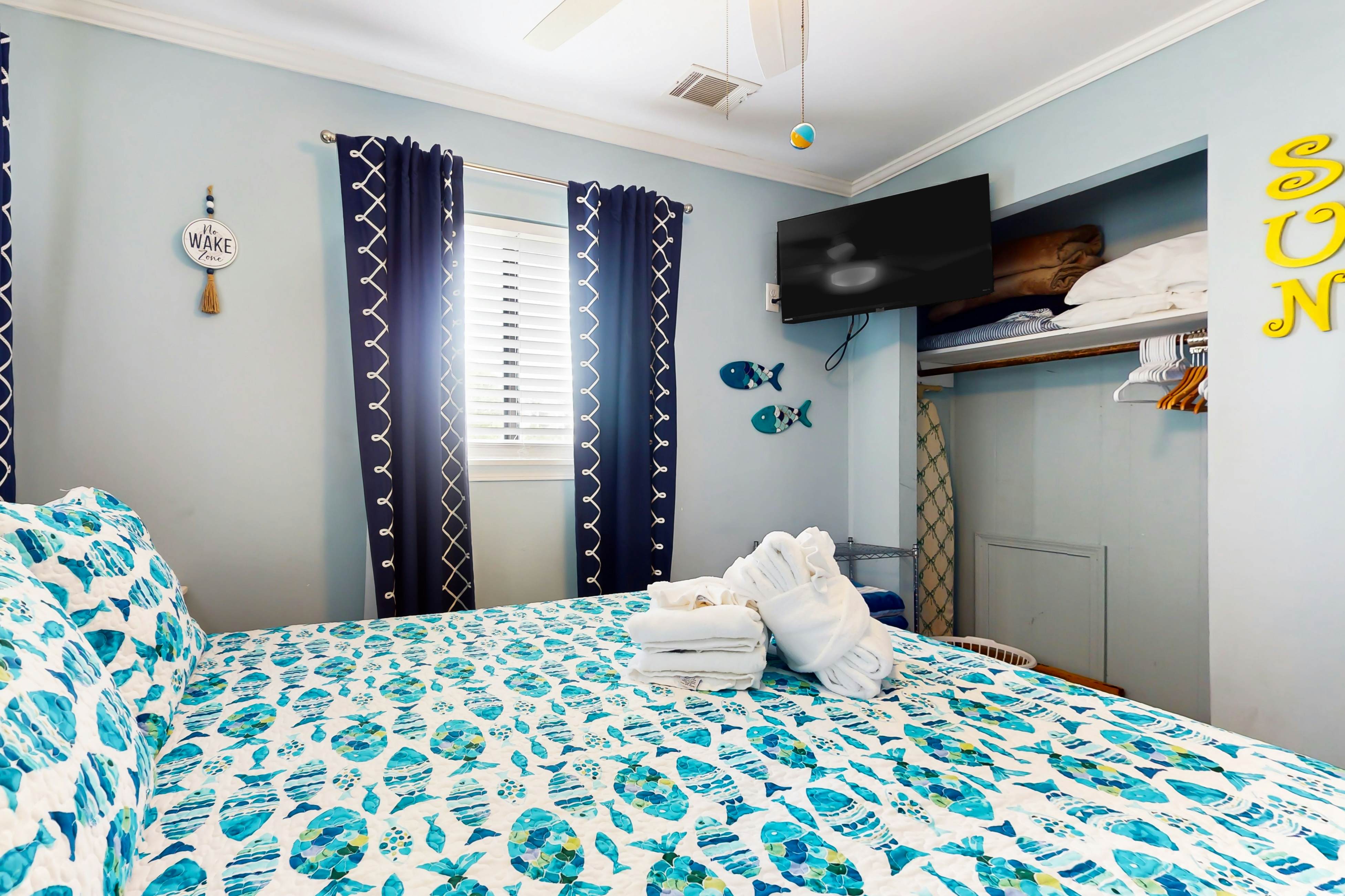 HH Beach & Tennis B127