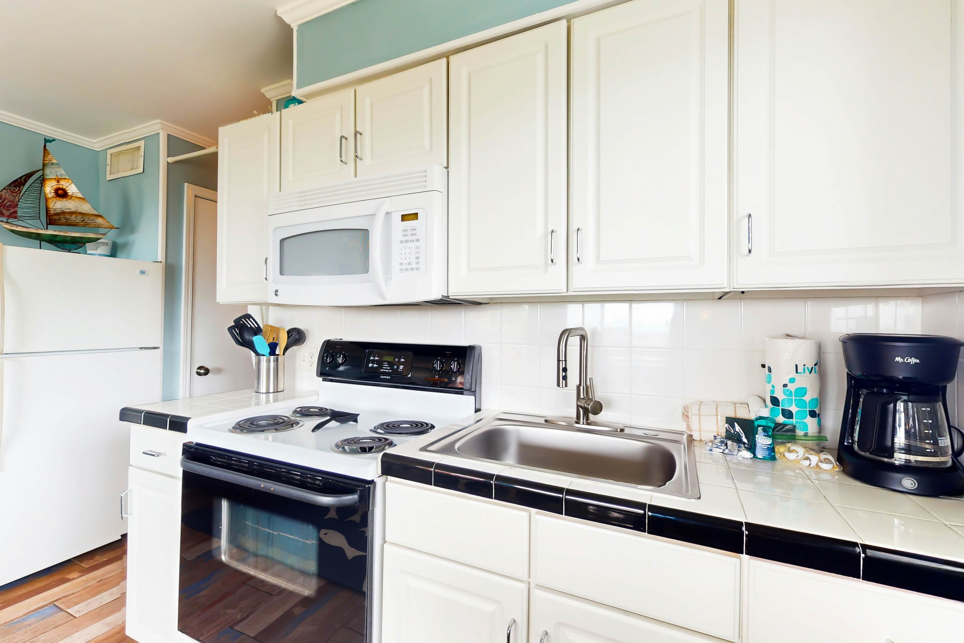 HH Beach & Tennis B127