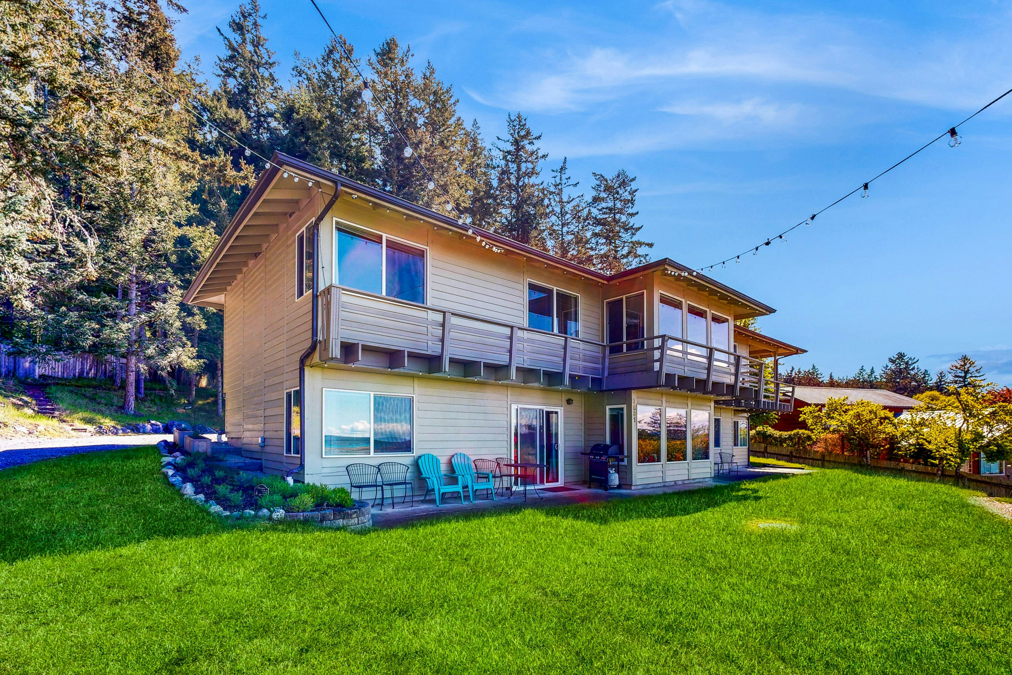 Davis House on the Bay