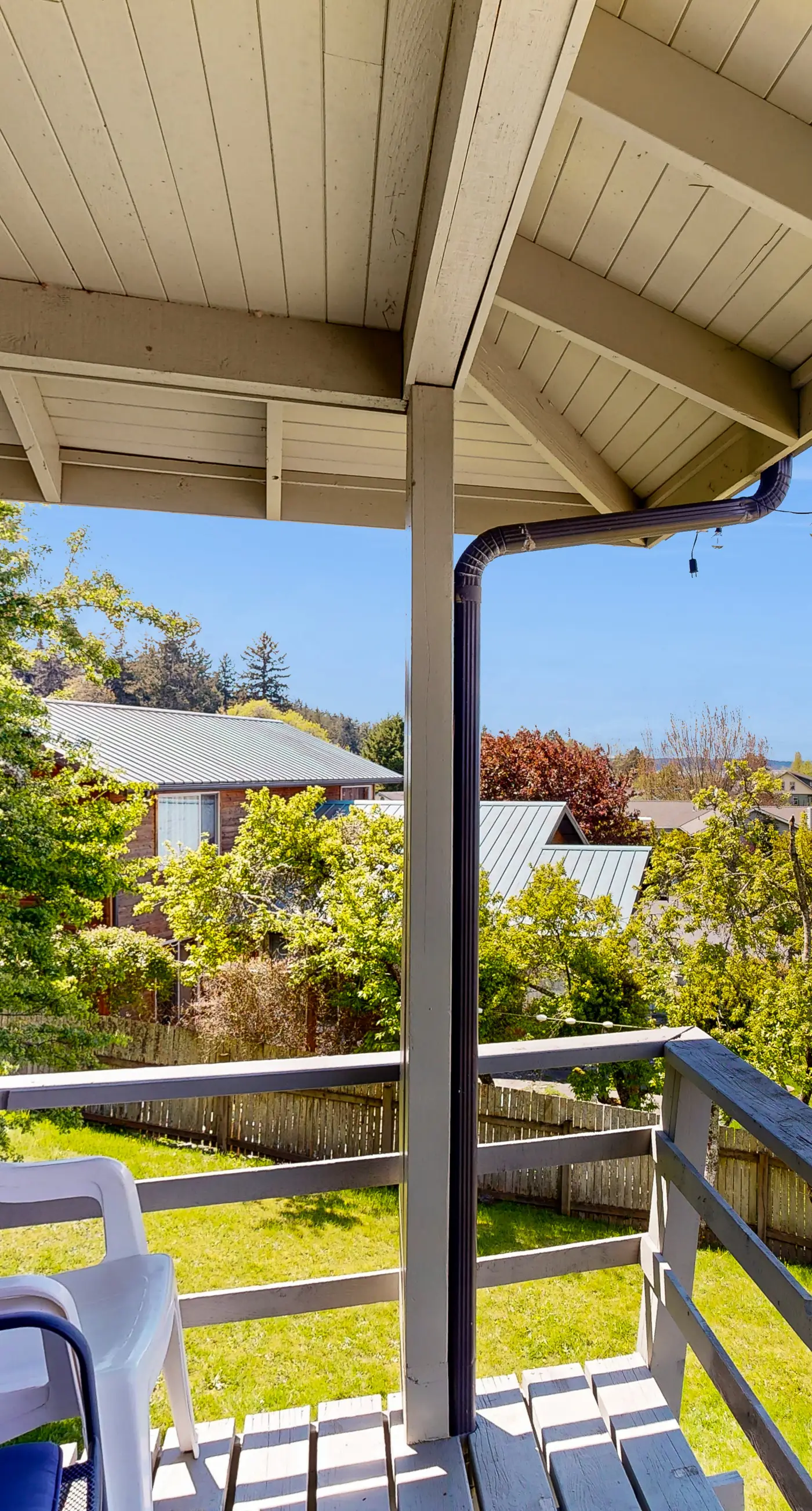 Davis House on the Bay