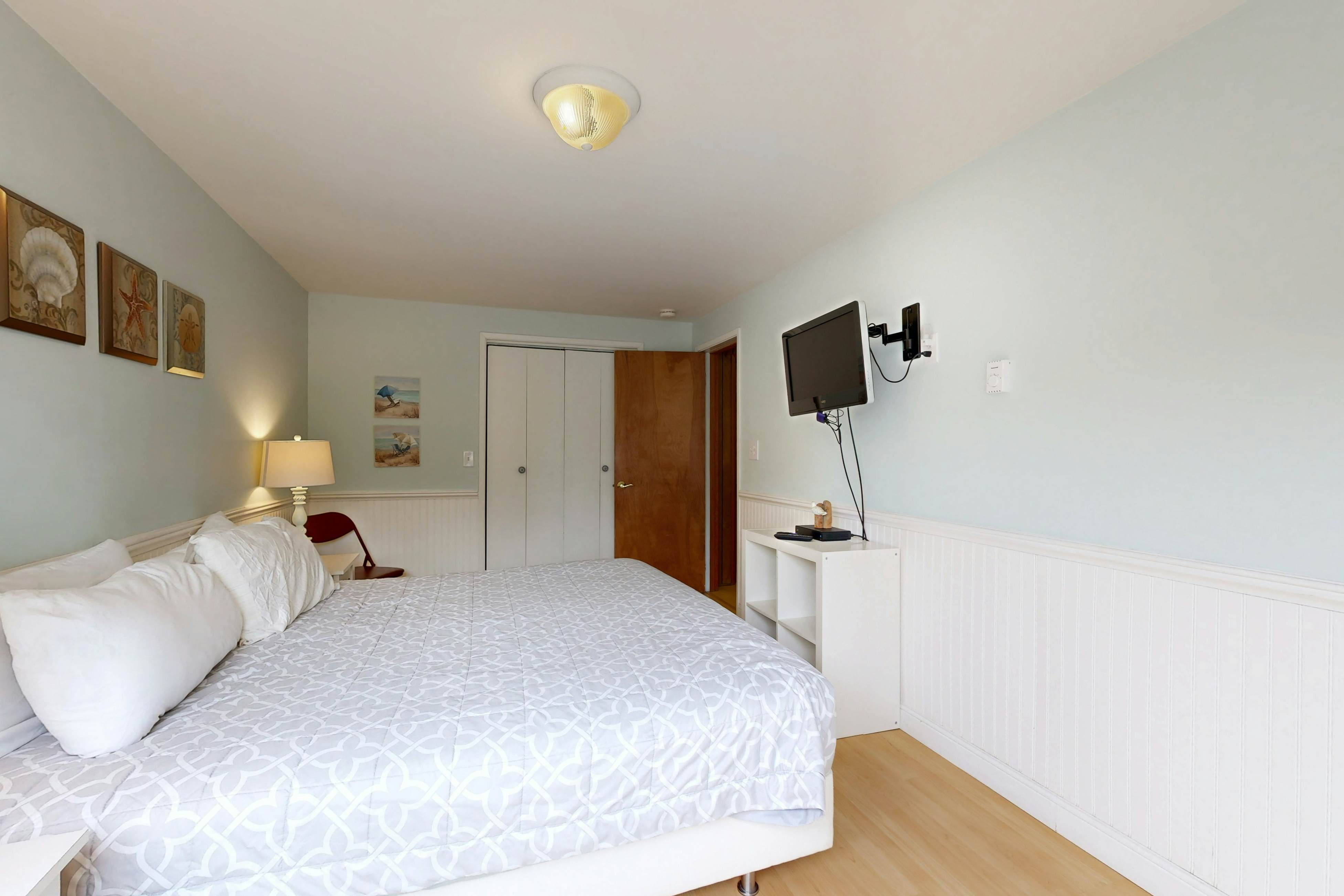 The Octagon on the Beach