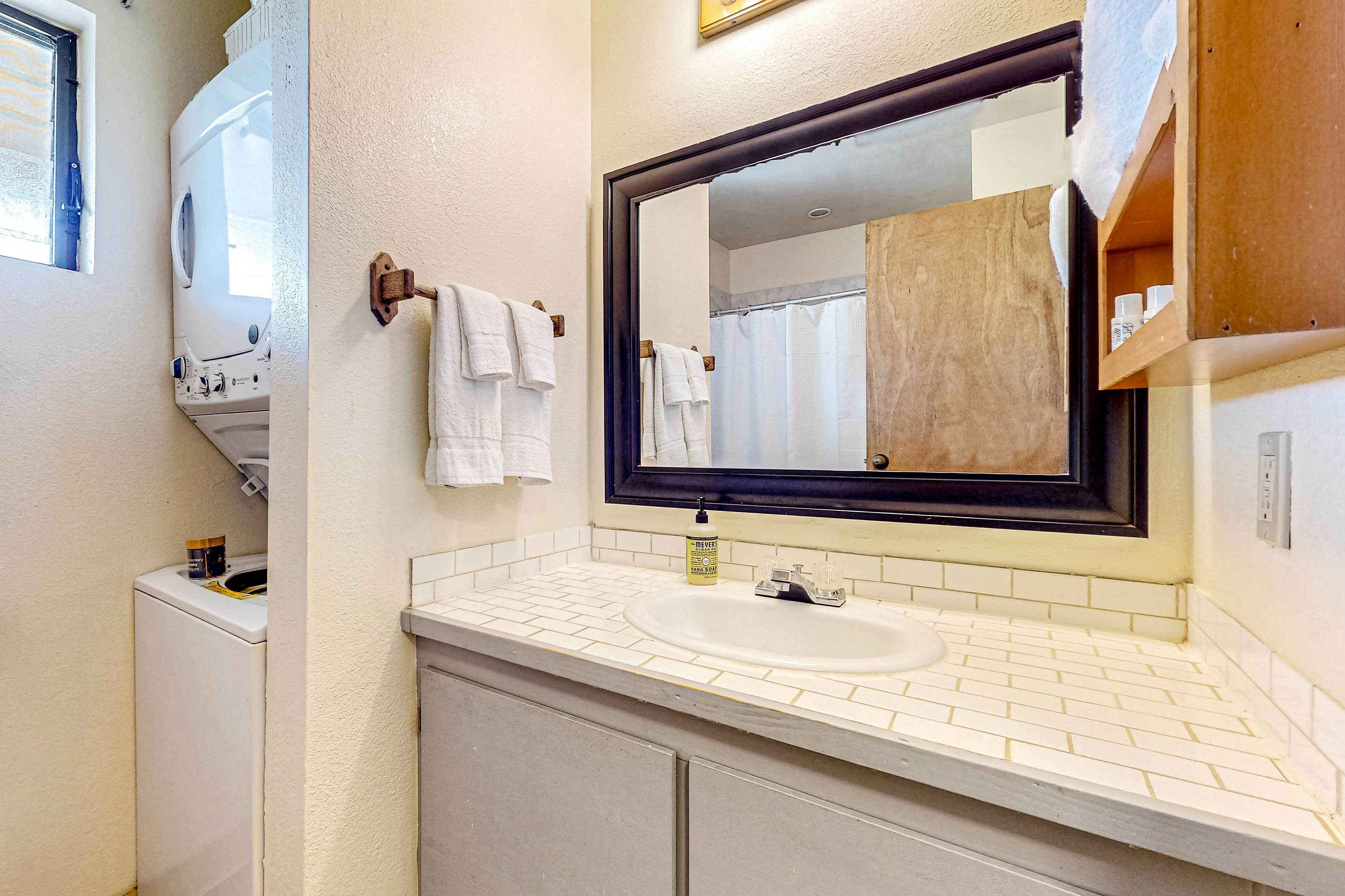 Tropical Hideaway B18