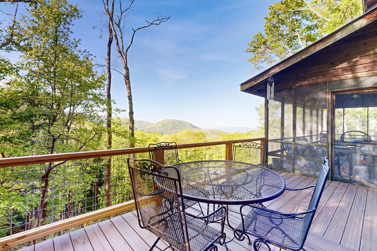 Merrywoode 6 BD Brevard, NC Vacation Rental Vacasa