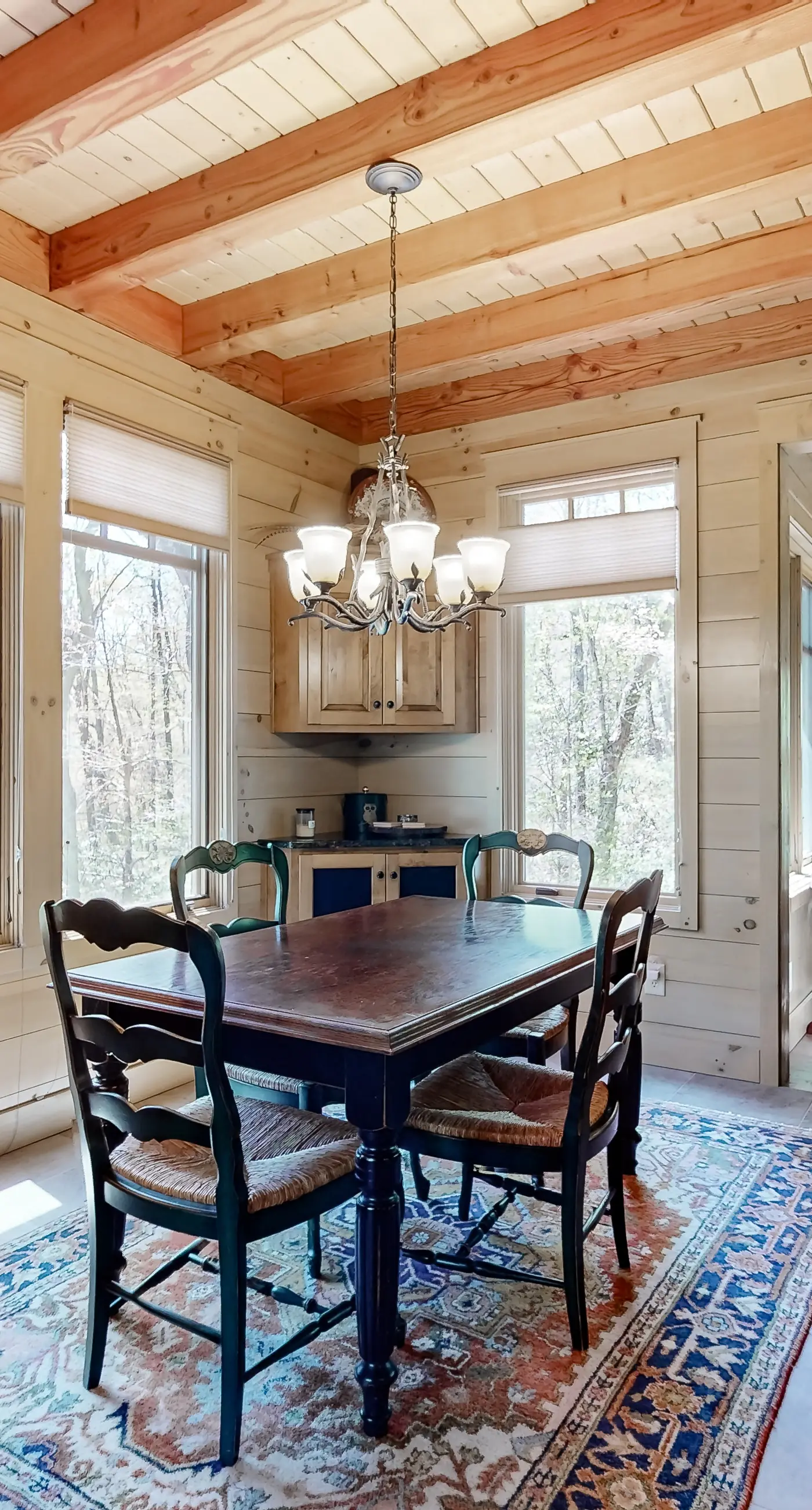Chic Highlands Cabin