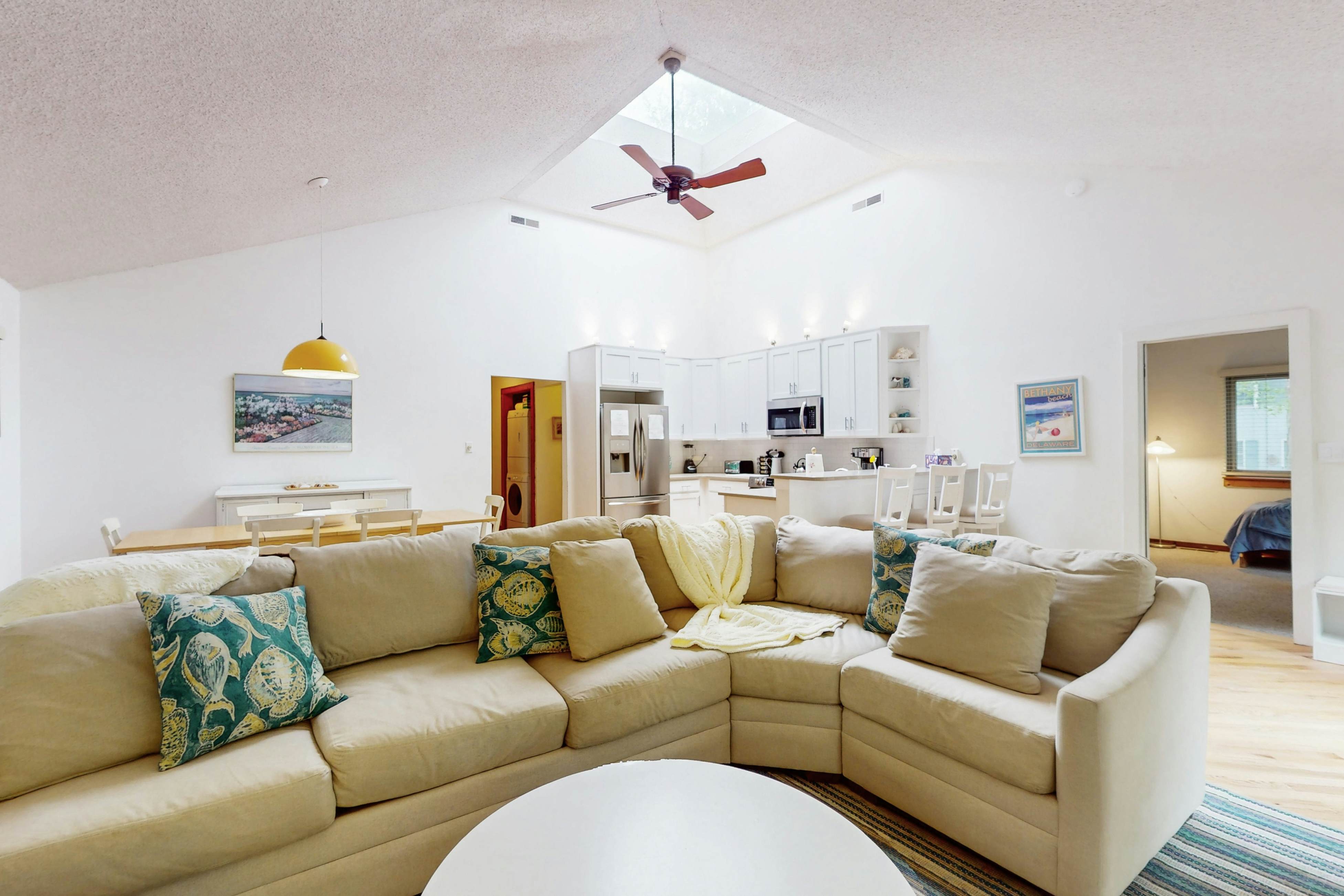 Middlesex Beach - 137 Evergreen Rd