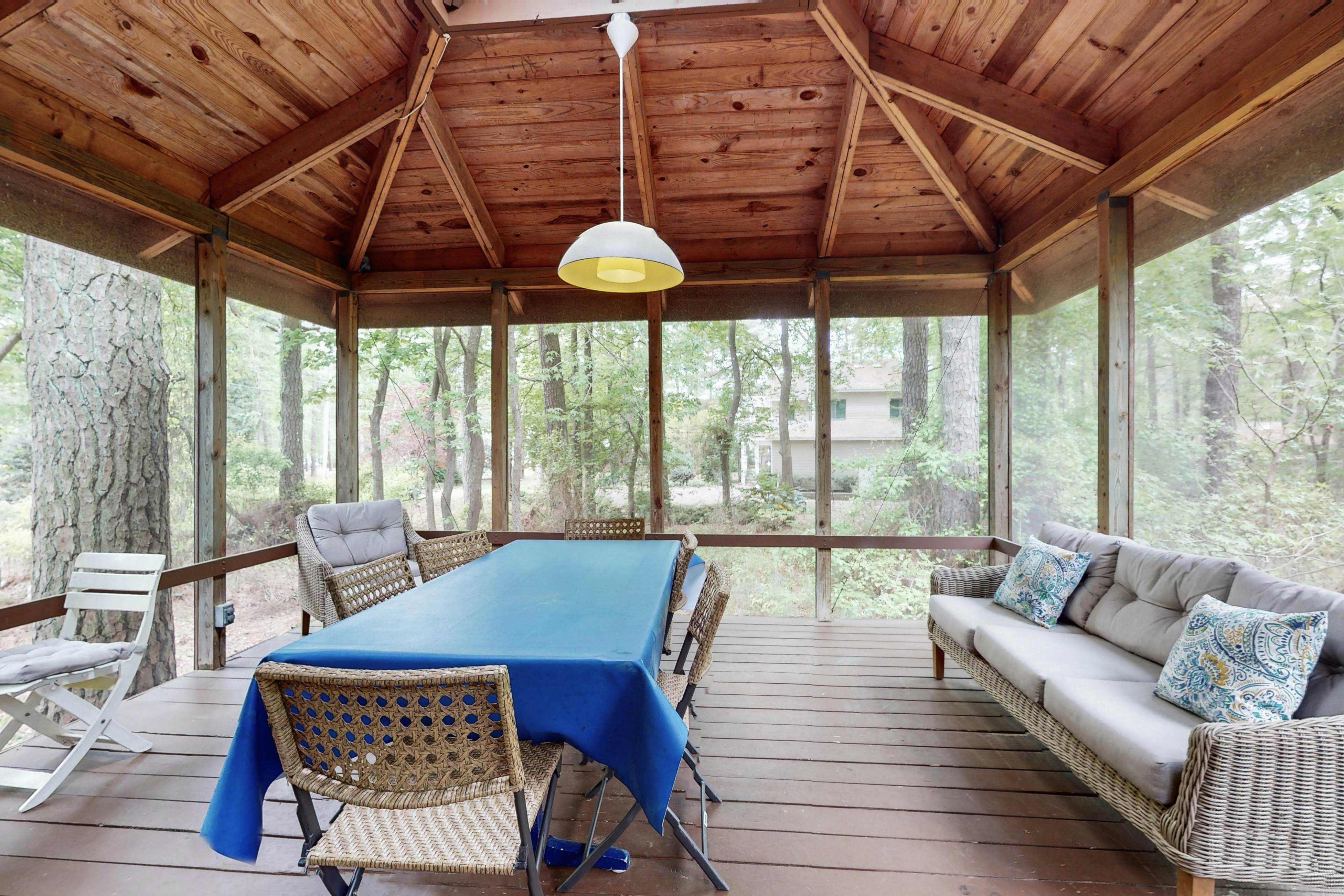 Middlesex Beach - 137 Evergreen Rd