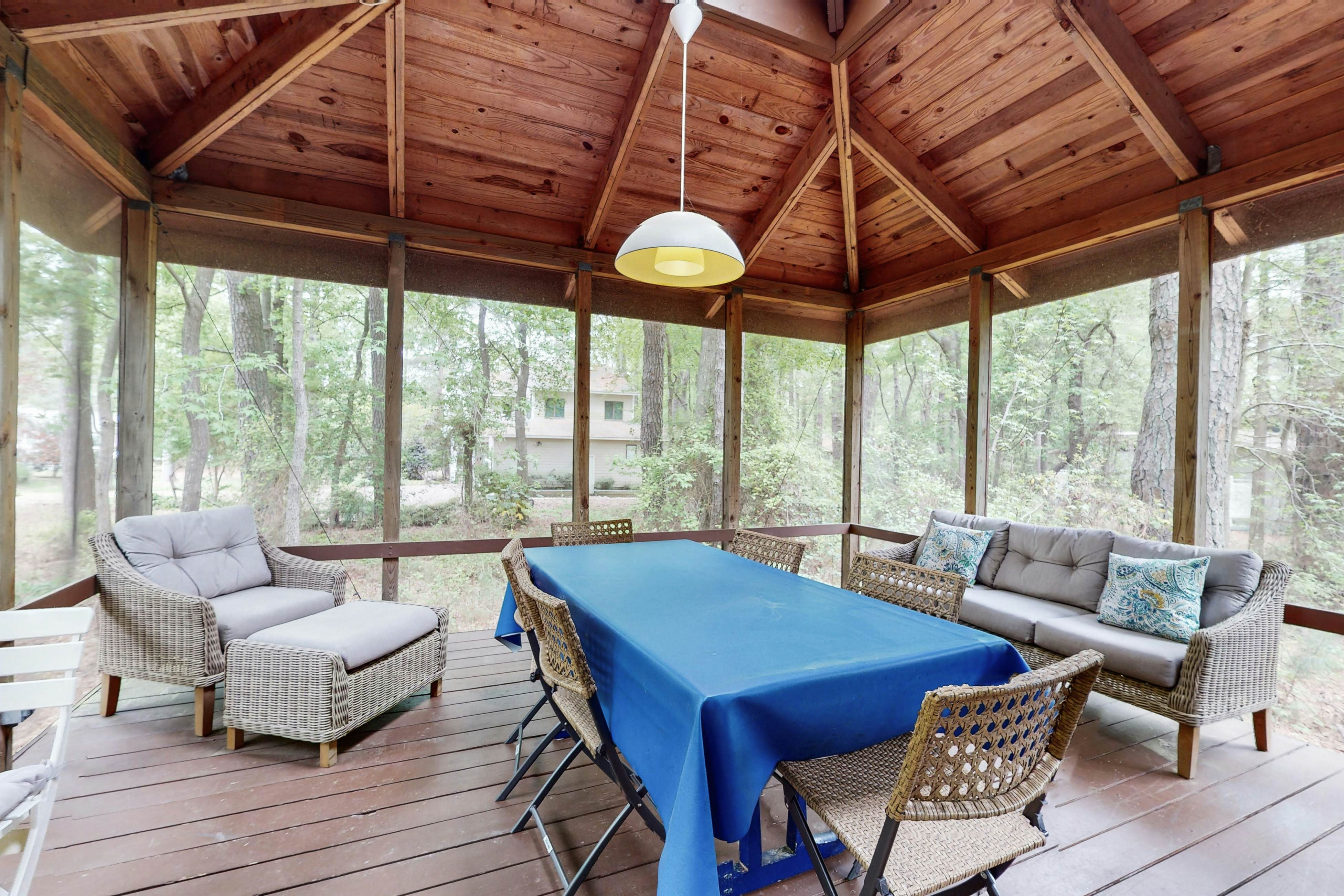 Middlesex Beach - 137 Evergreen Rd