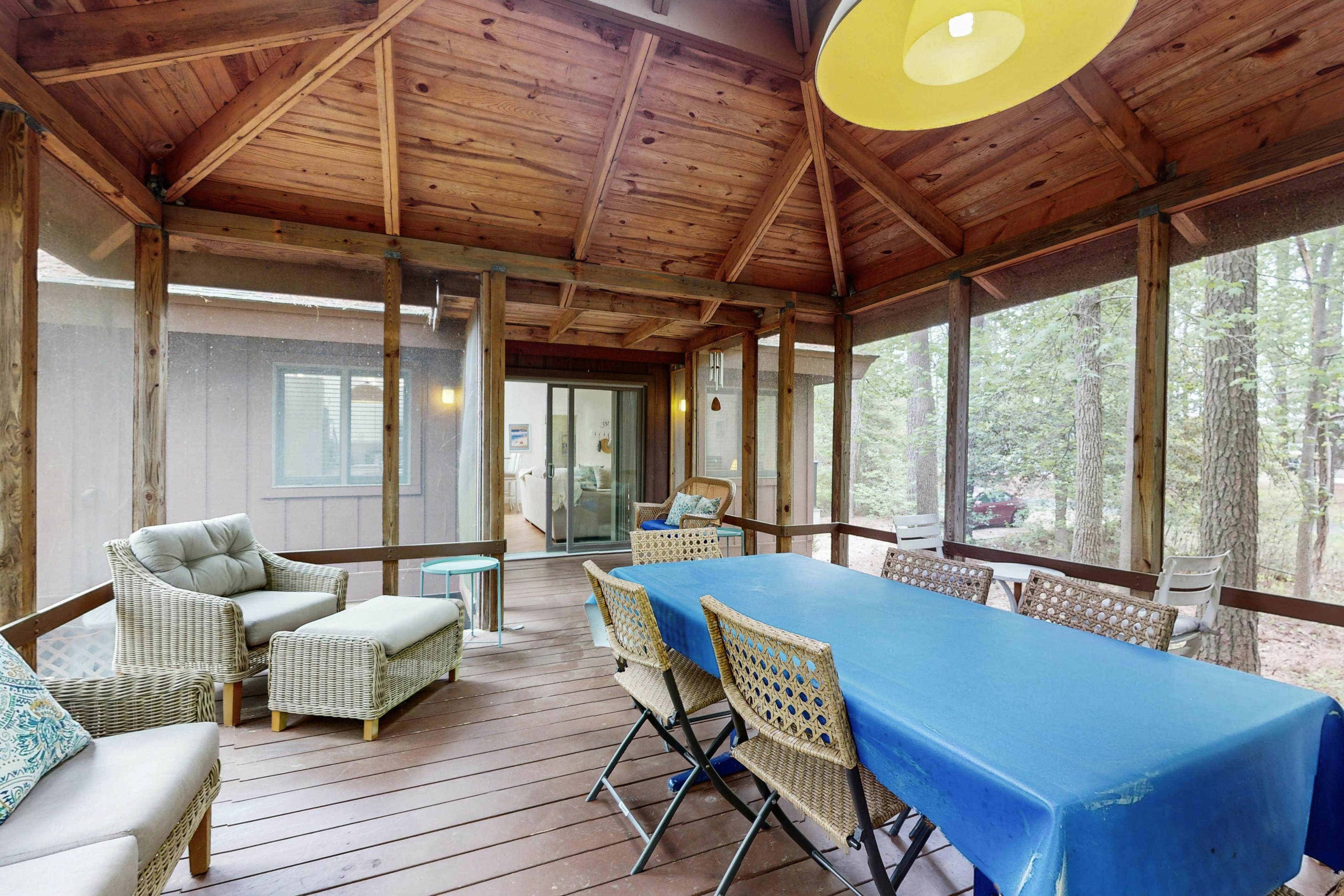 Middlesex Beach - 137 Evergreen Rd