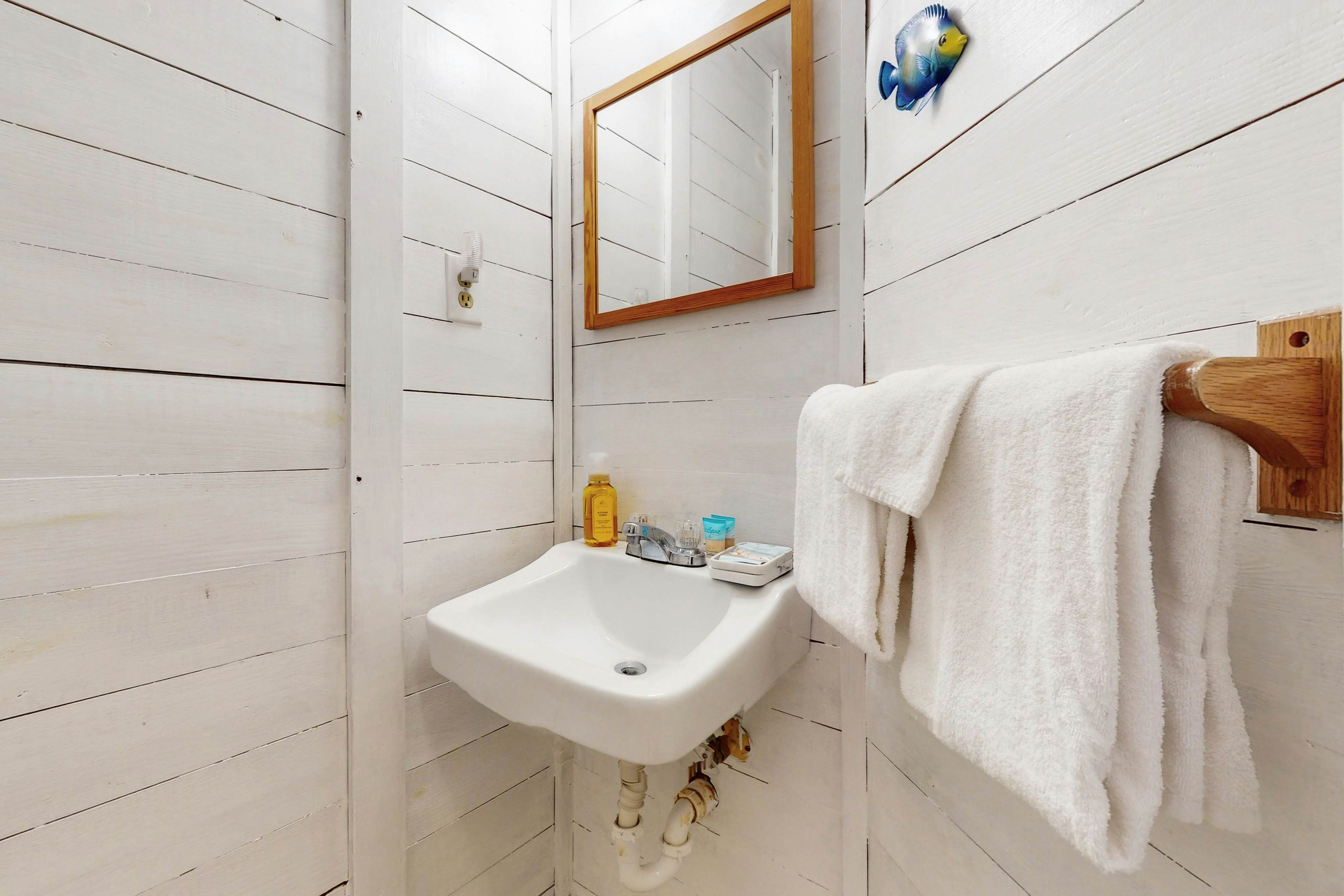 Middlesex Beach - 137 Evergreen Rd