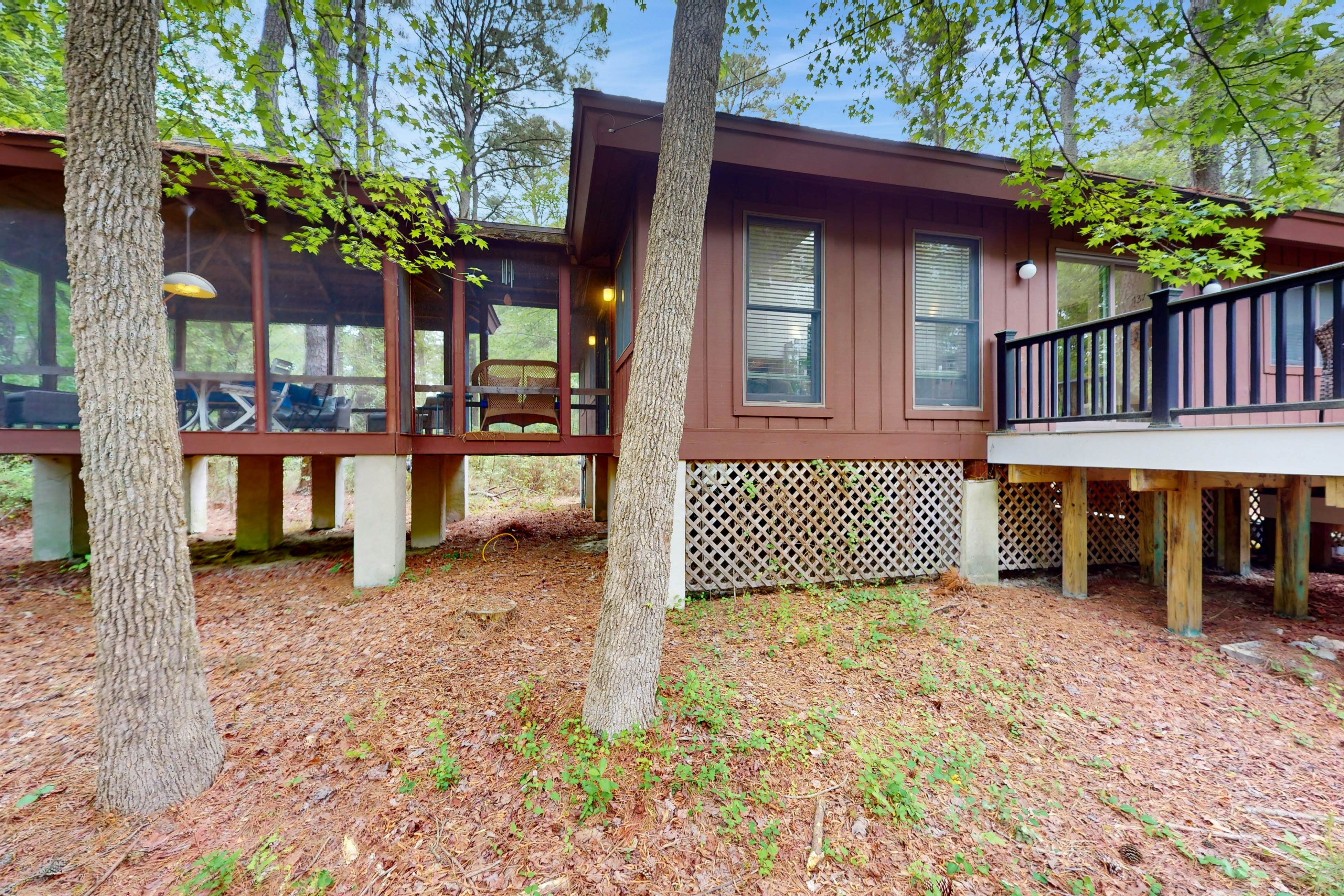 Middlesex Beach - 137 Evergreen Rd