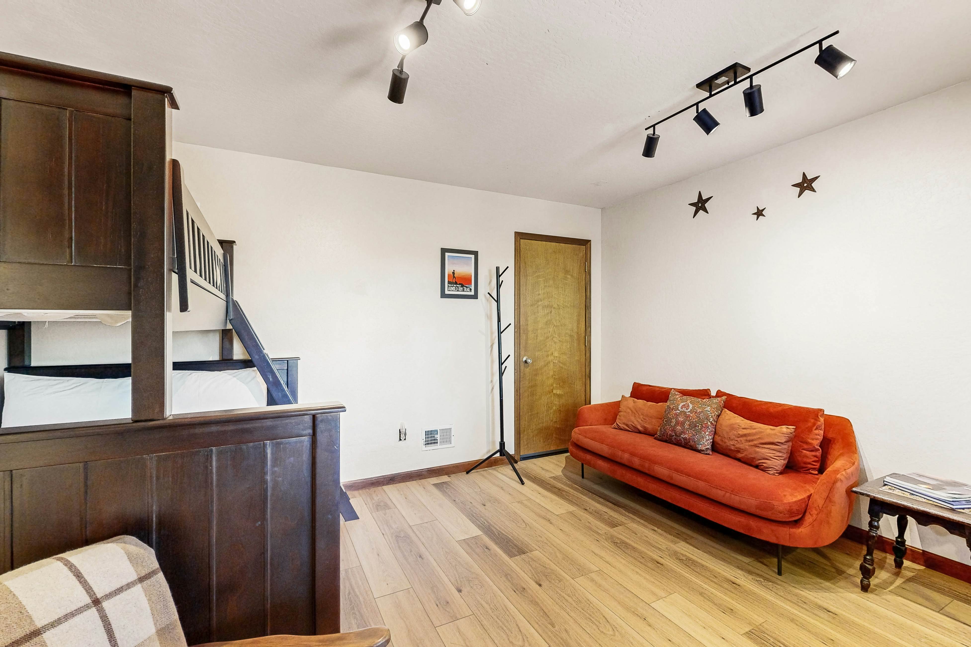 Arnold Adventure House