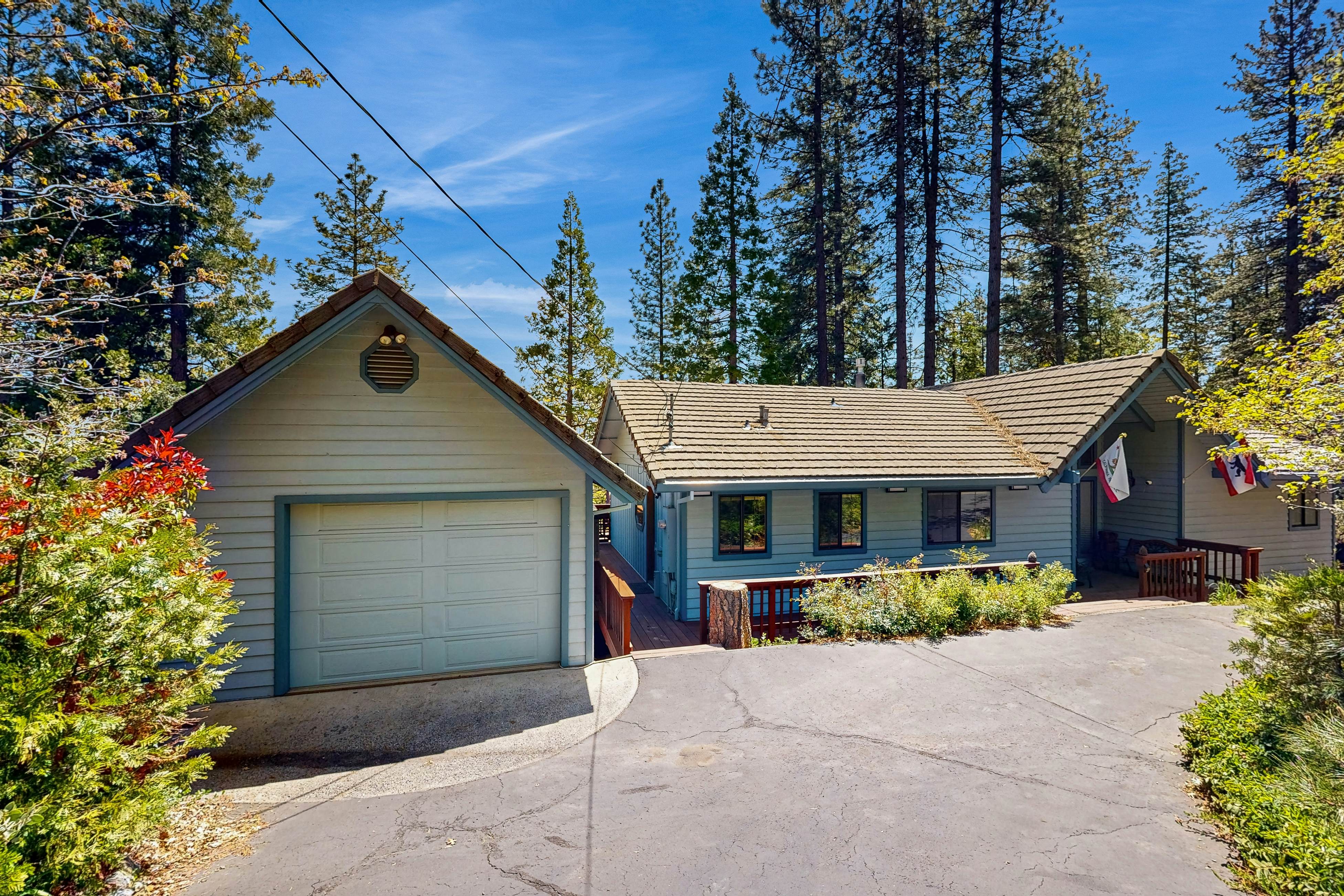 Arnold Adventure House