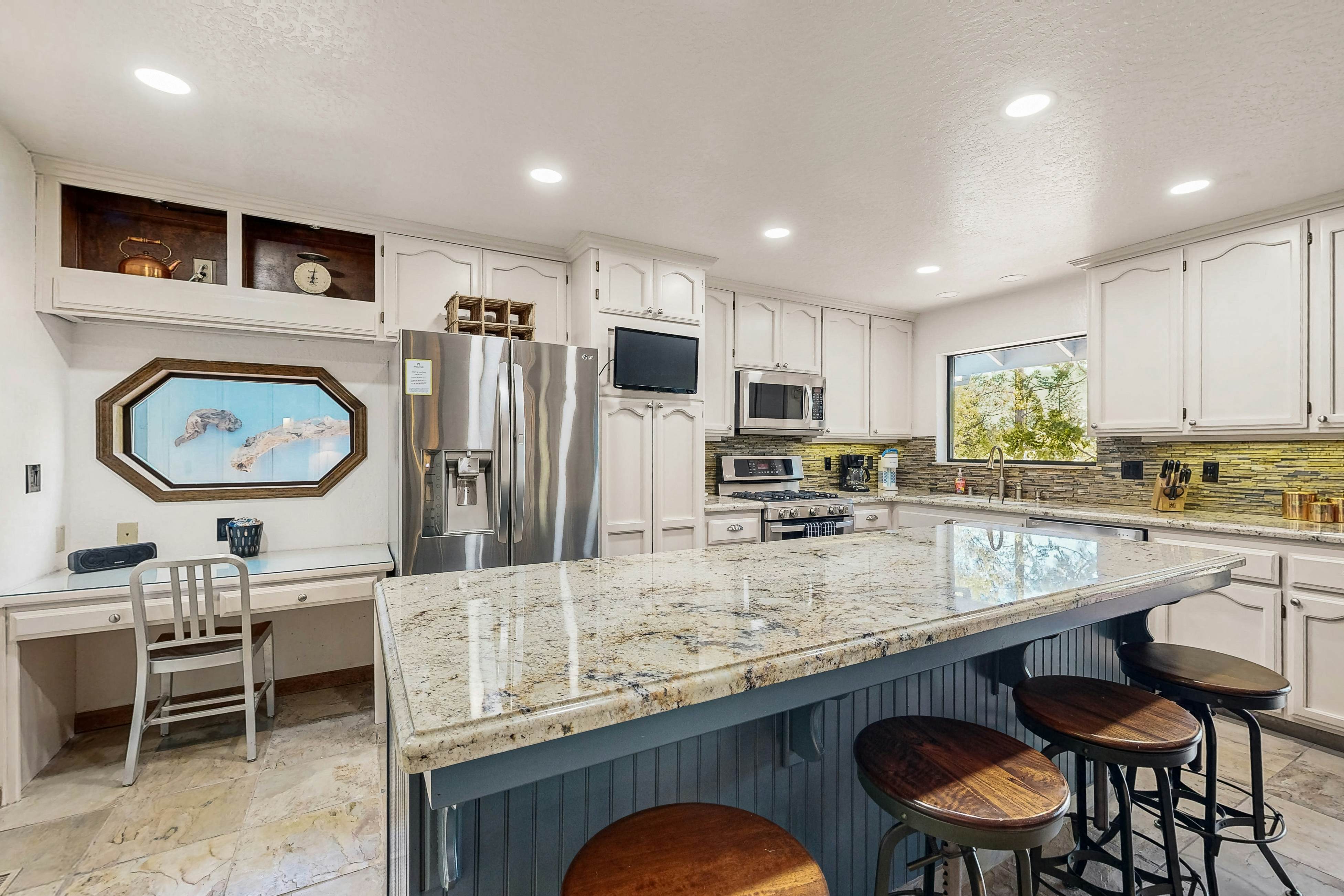 Arnold Adventure House