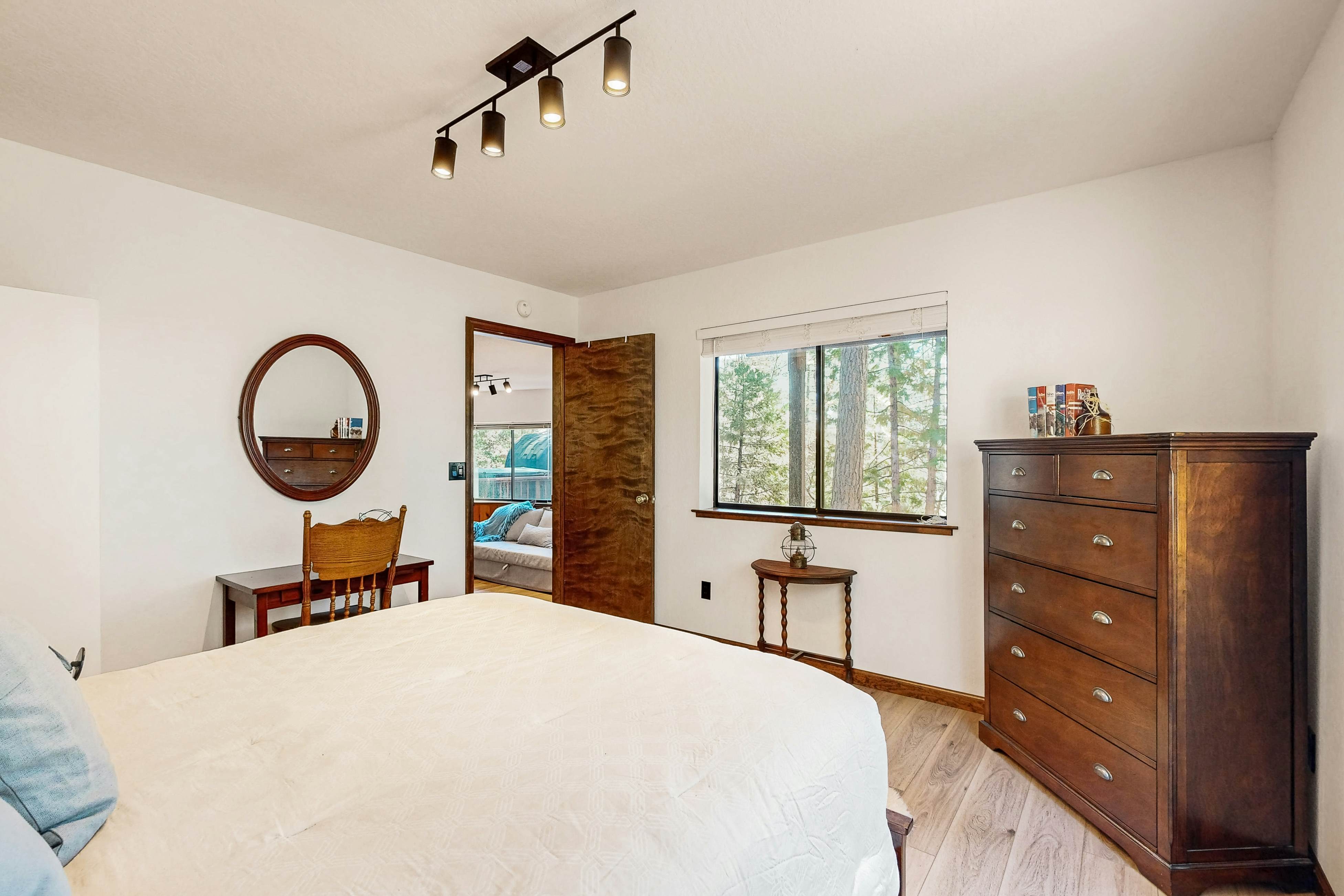 Arnold Adventure House