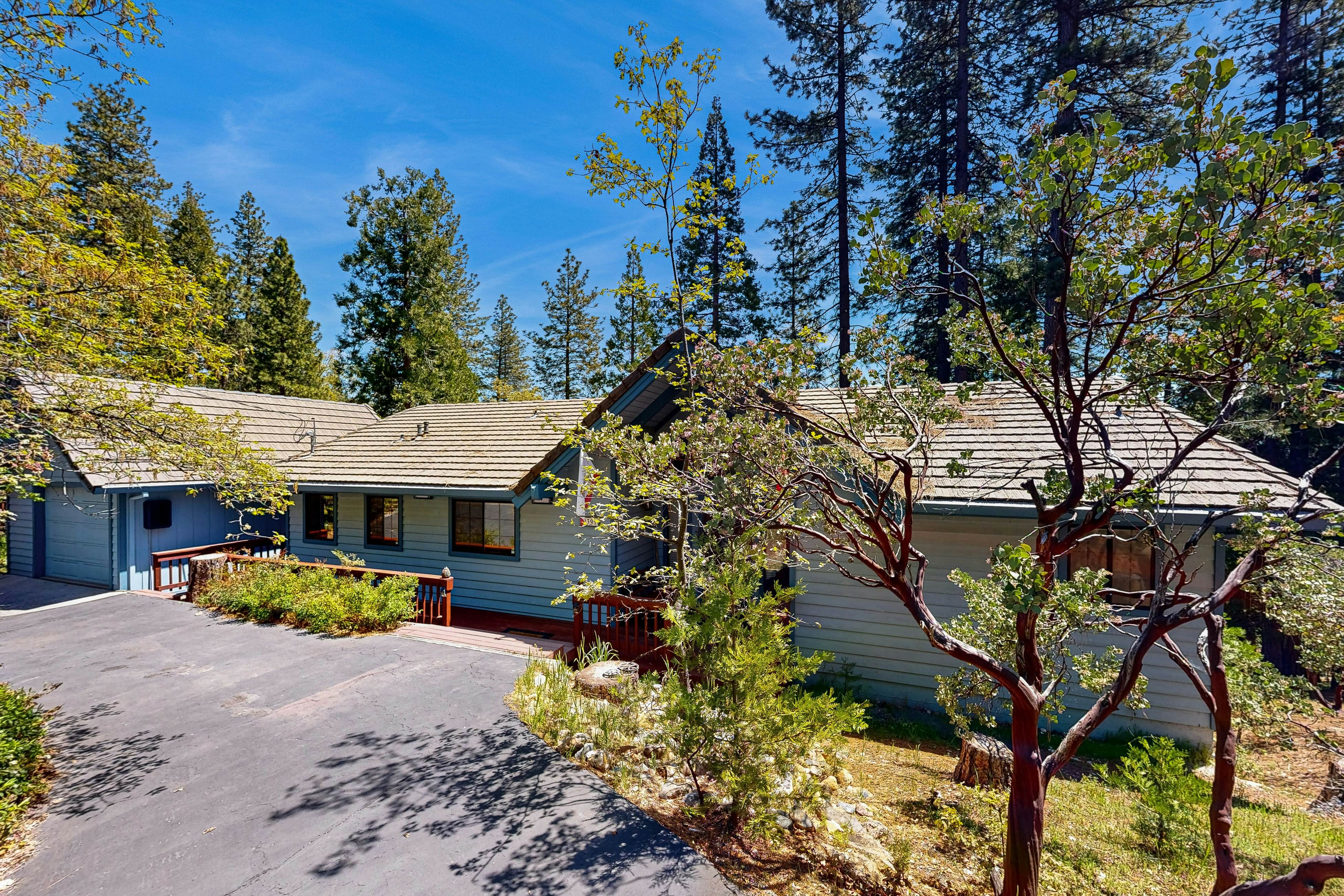 Arnold Adventure House