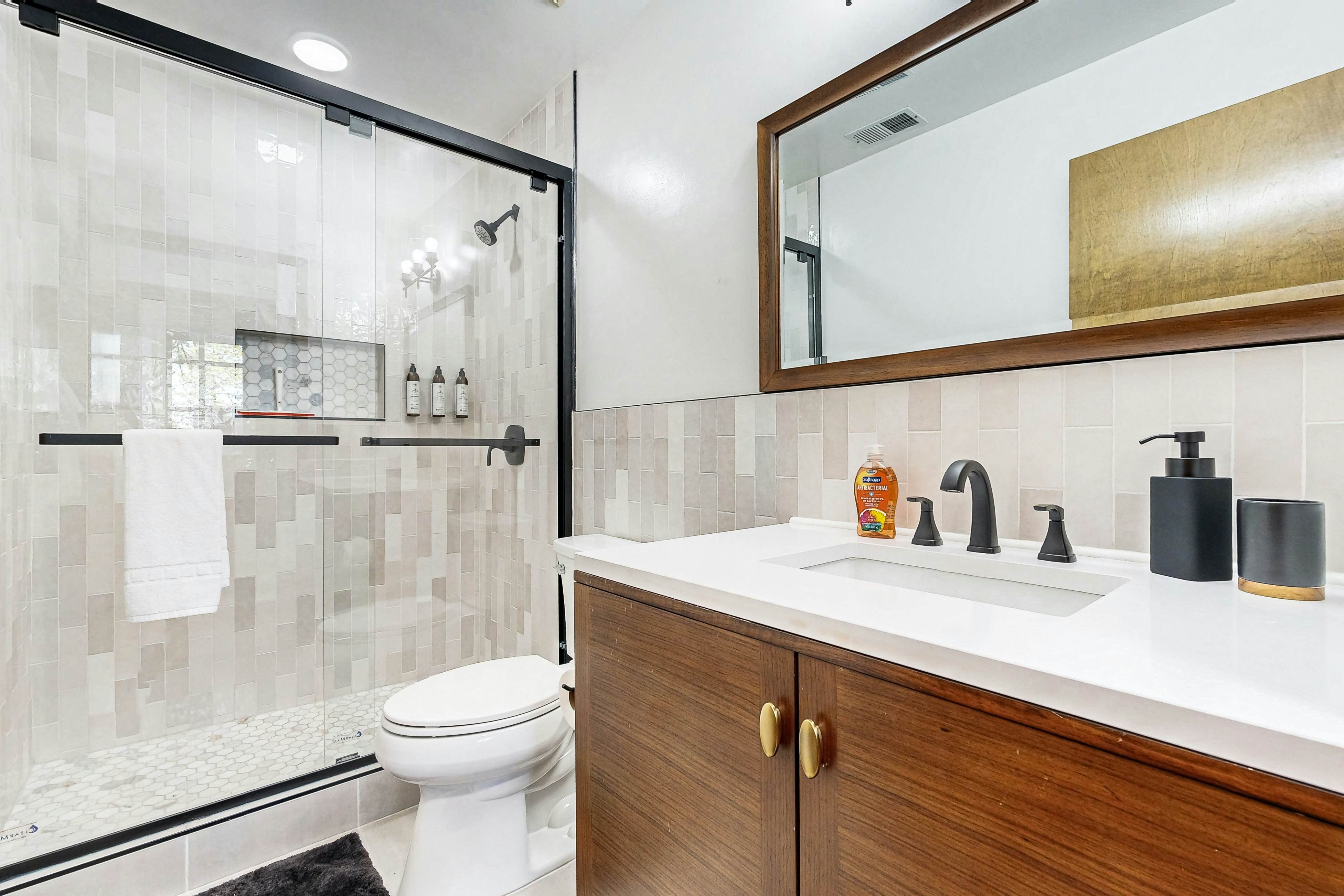 Arnold Adventure House