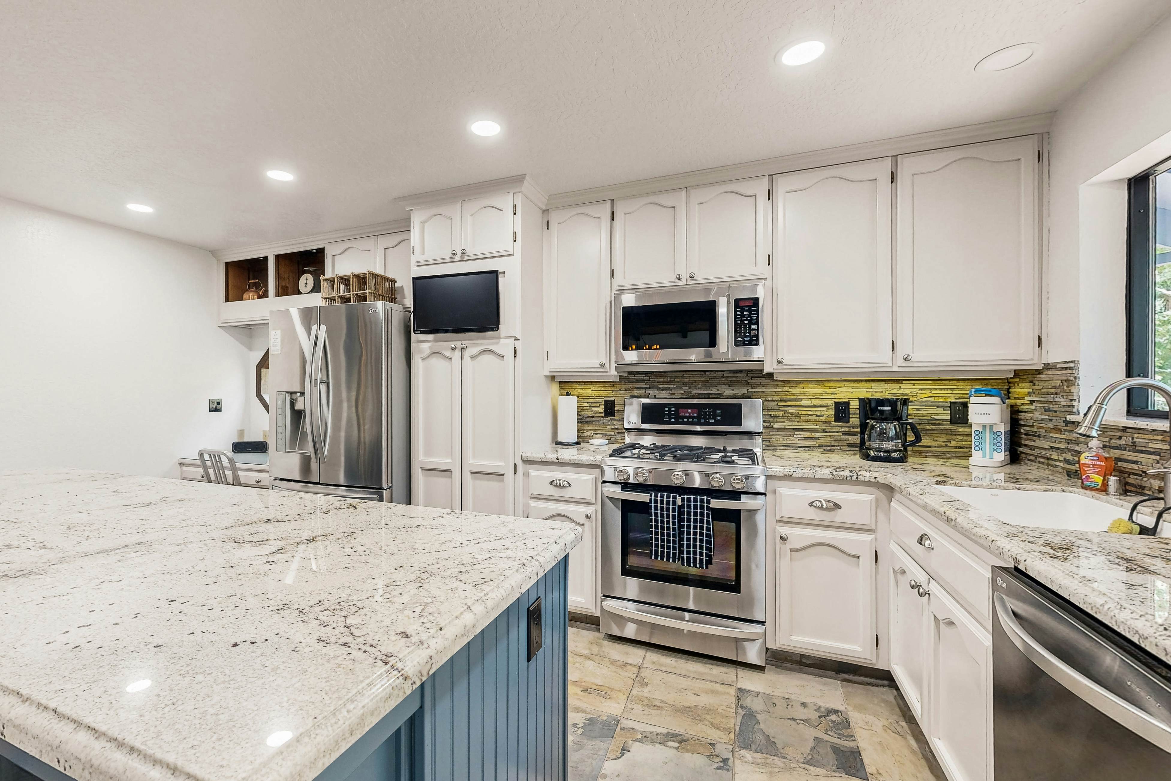 Arnold Adventure House