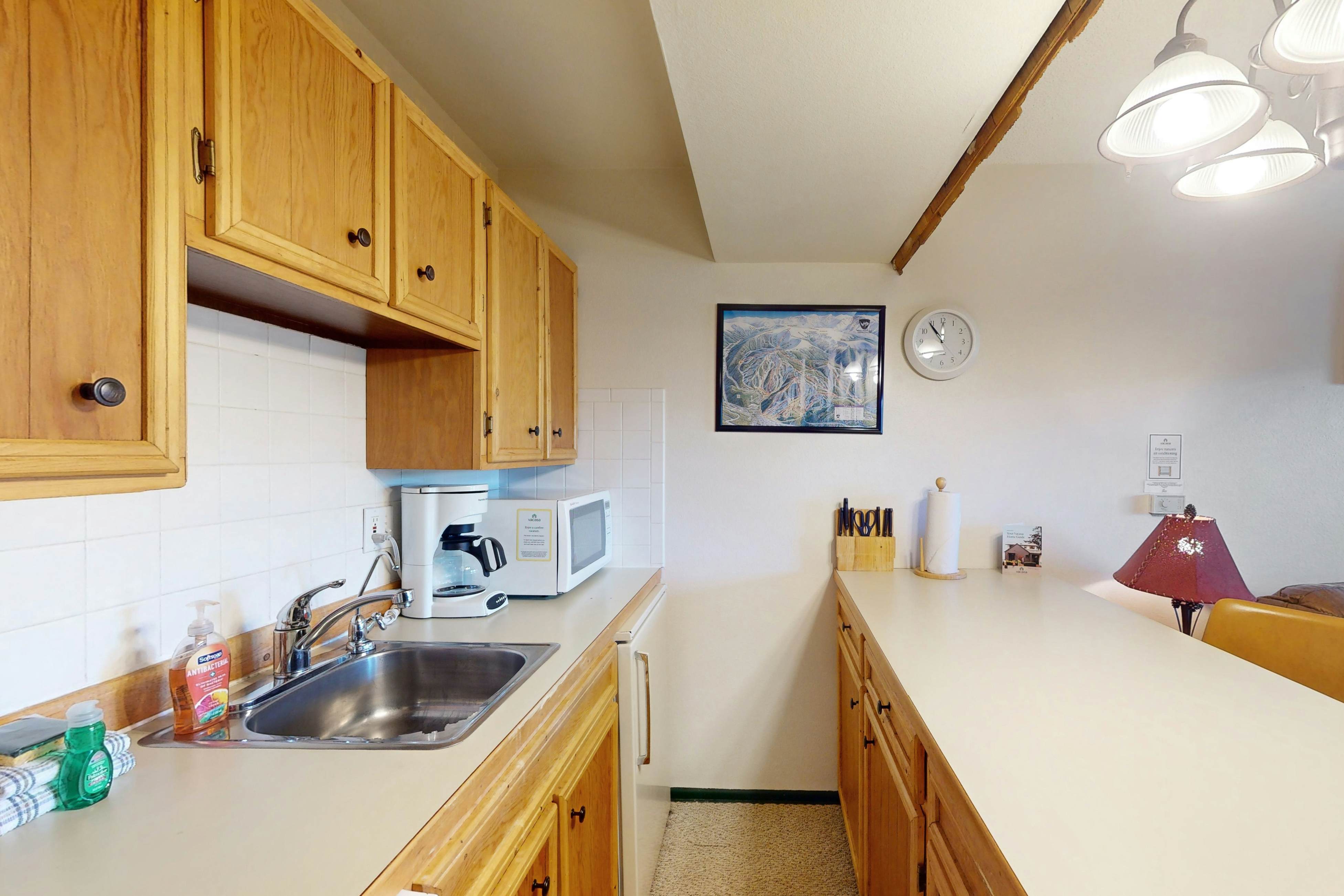 Hi Country Haus  6-15