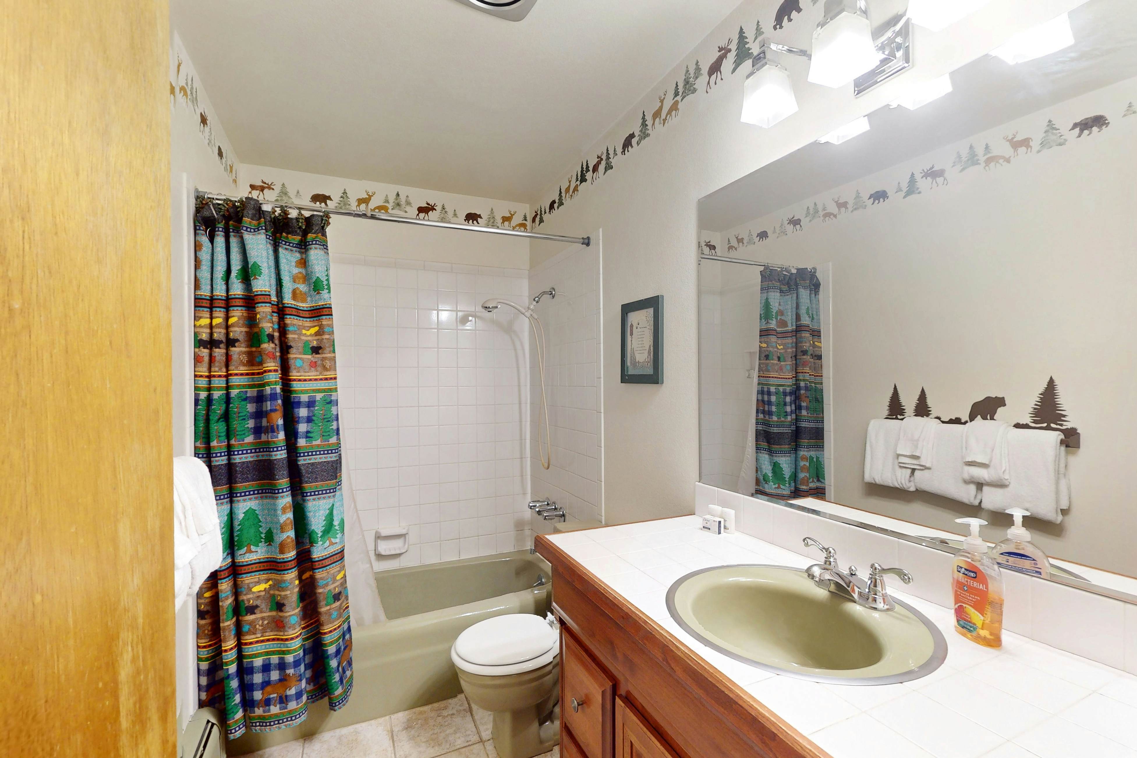 Hi Country Haus  6-15