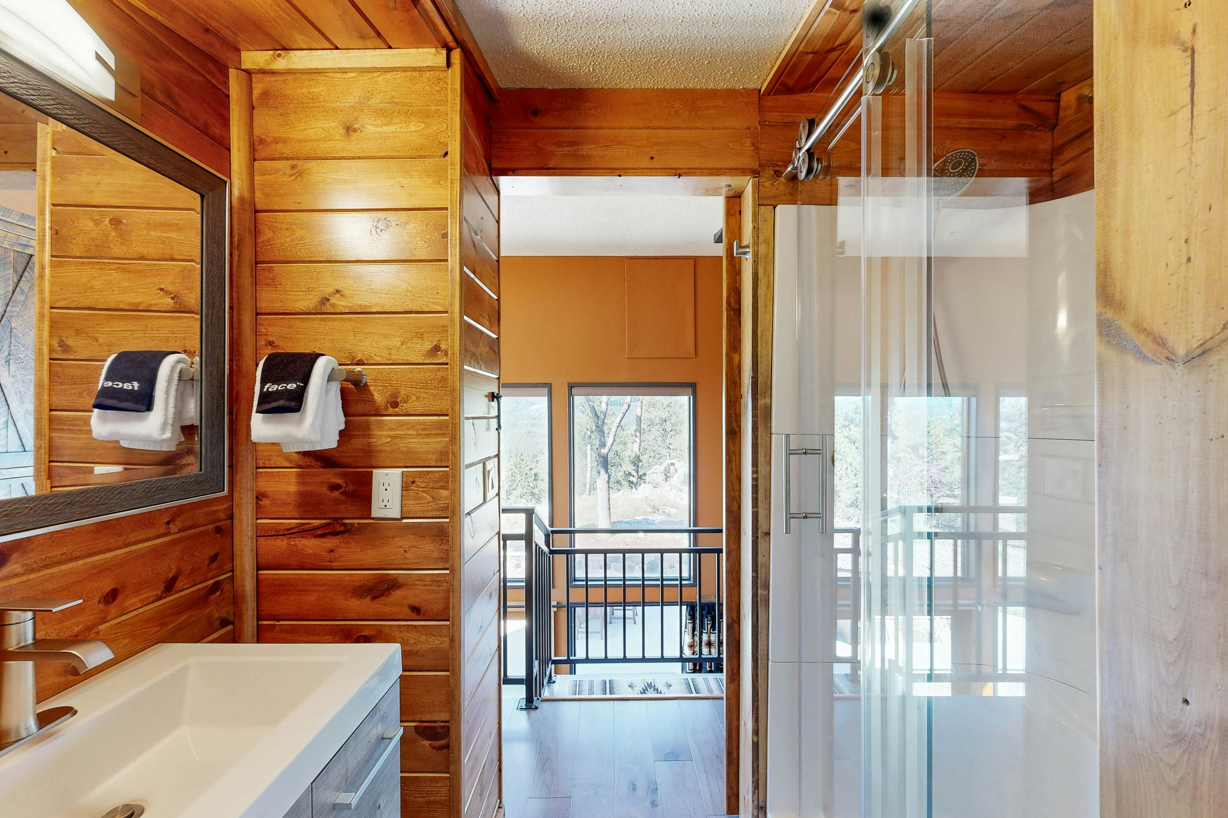 Black Hills Mountain Lodge