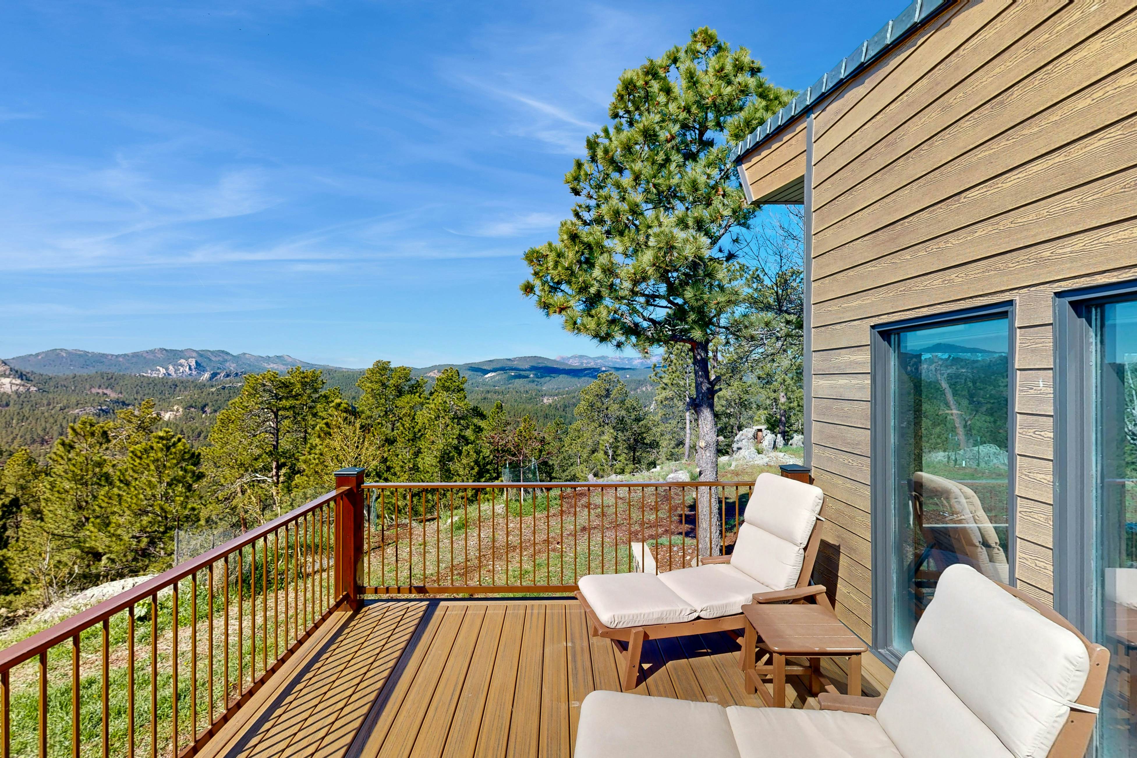 Black Hills Mountain Lodge