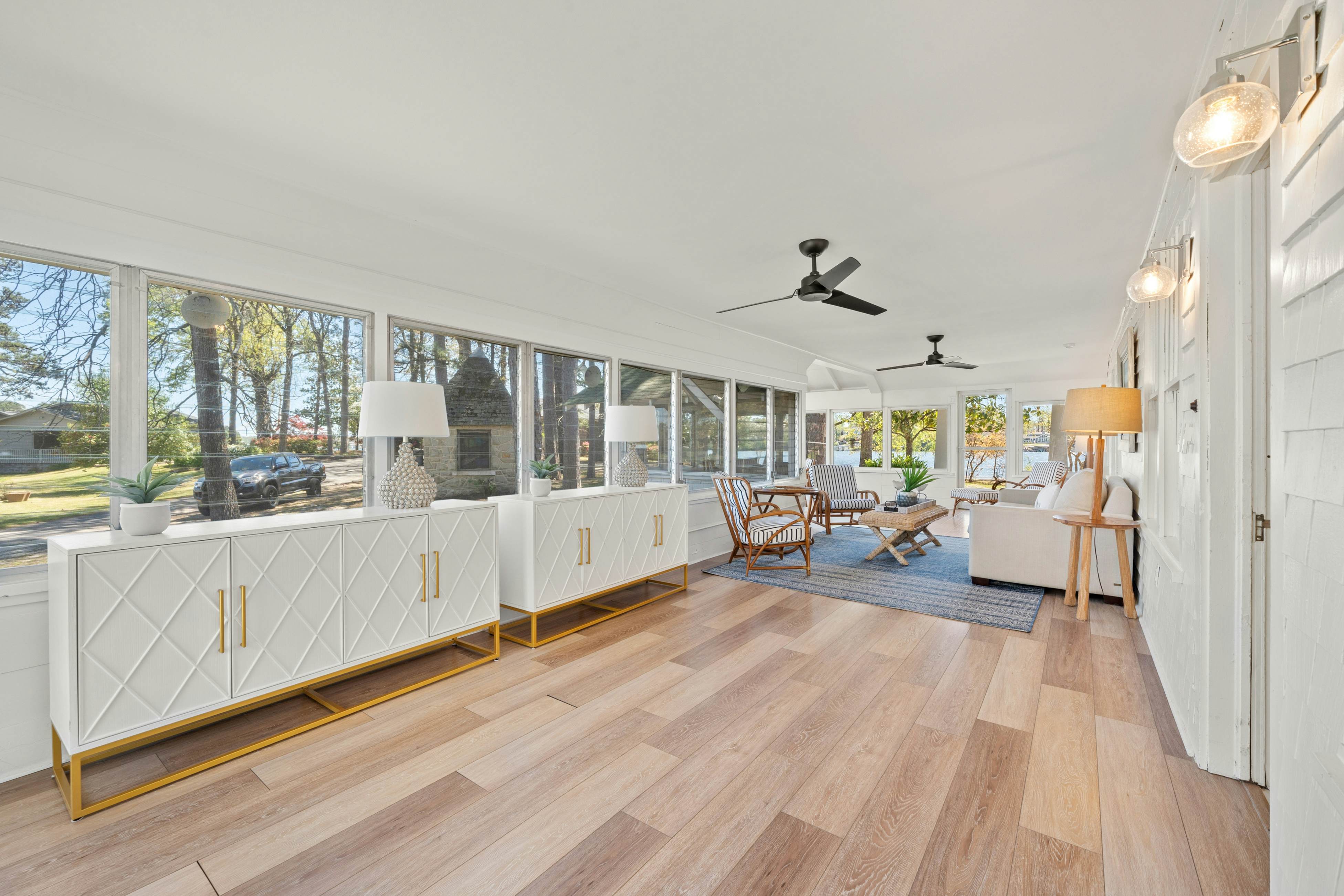 The Magnolia White House