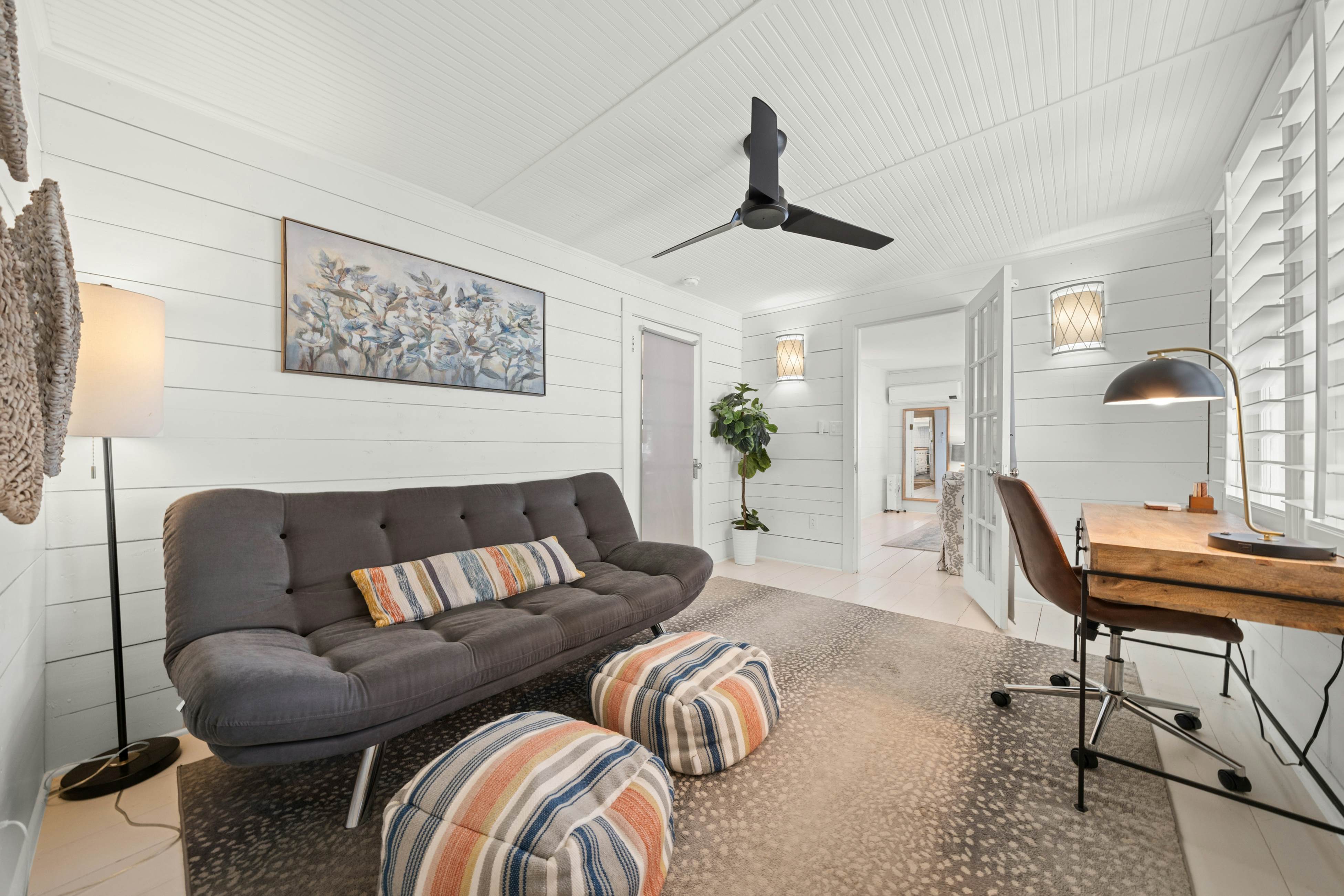 The Magnolia White House