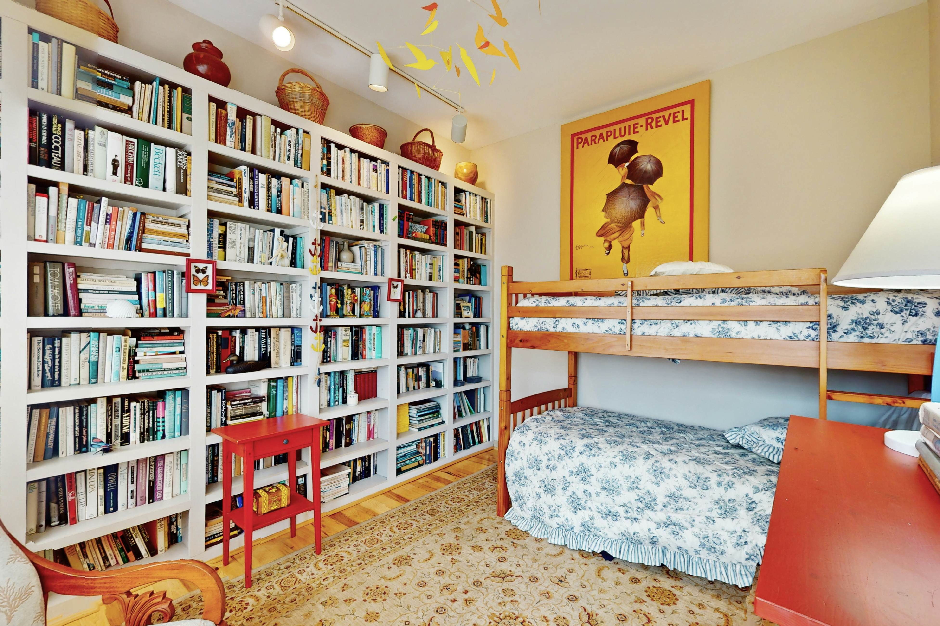 Seatowne - 36912 Bayside Dr