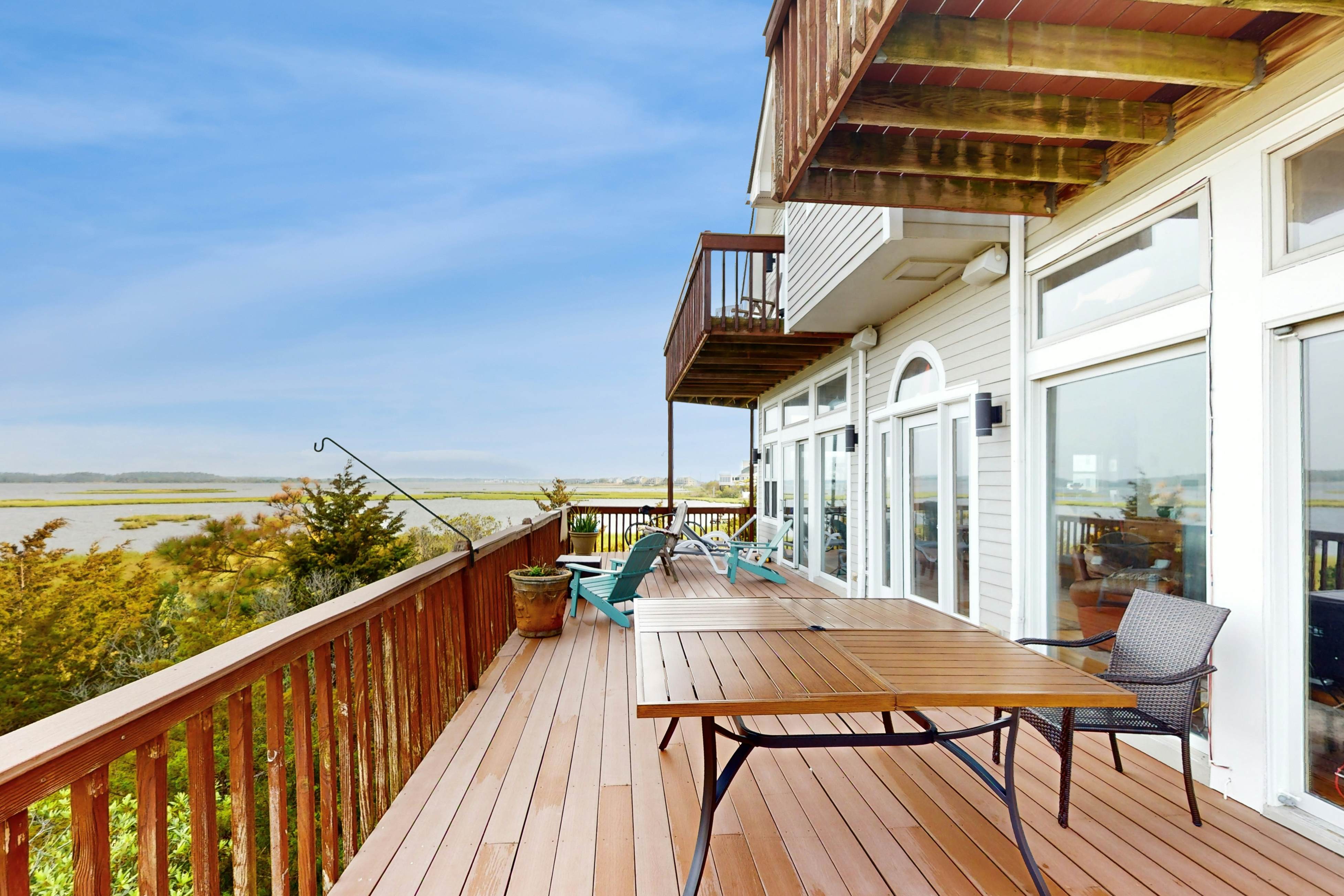 Seatowne - 36912 Bayside Dr