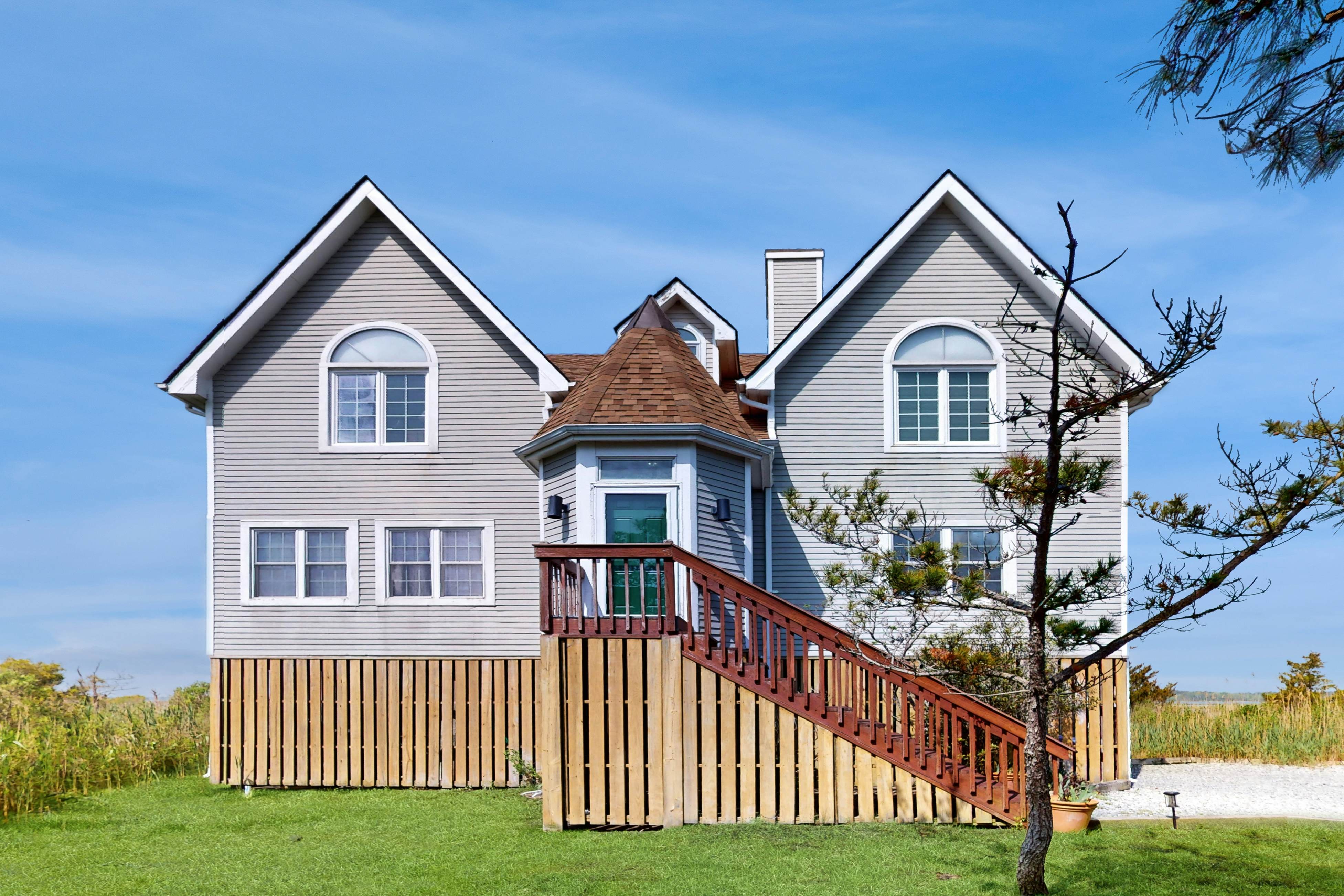 Seatowne - 36912 Bayside Dr