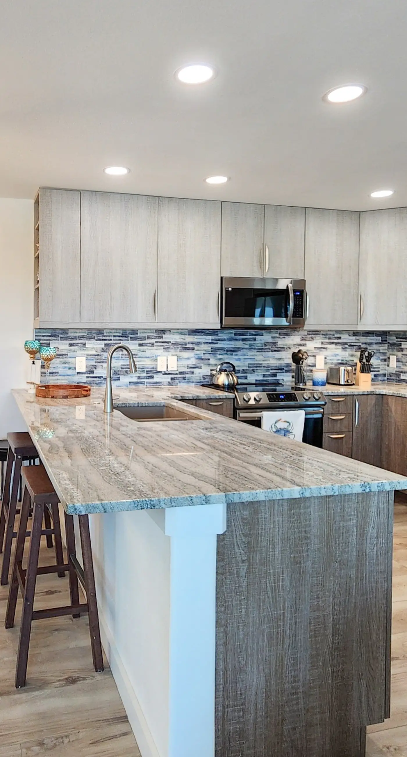 Lakeshore Villa  #21