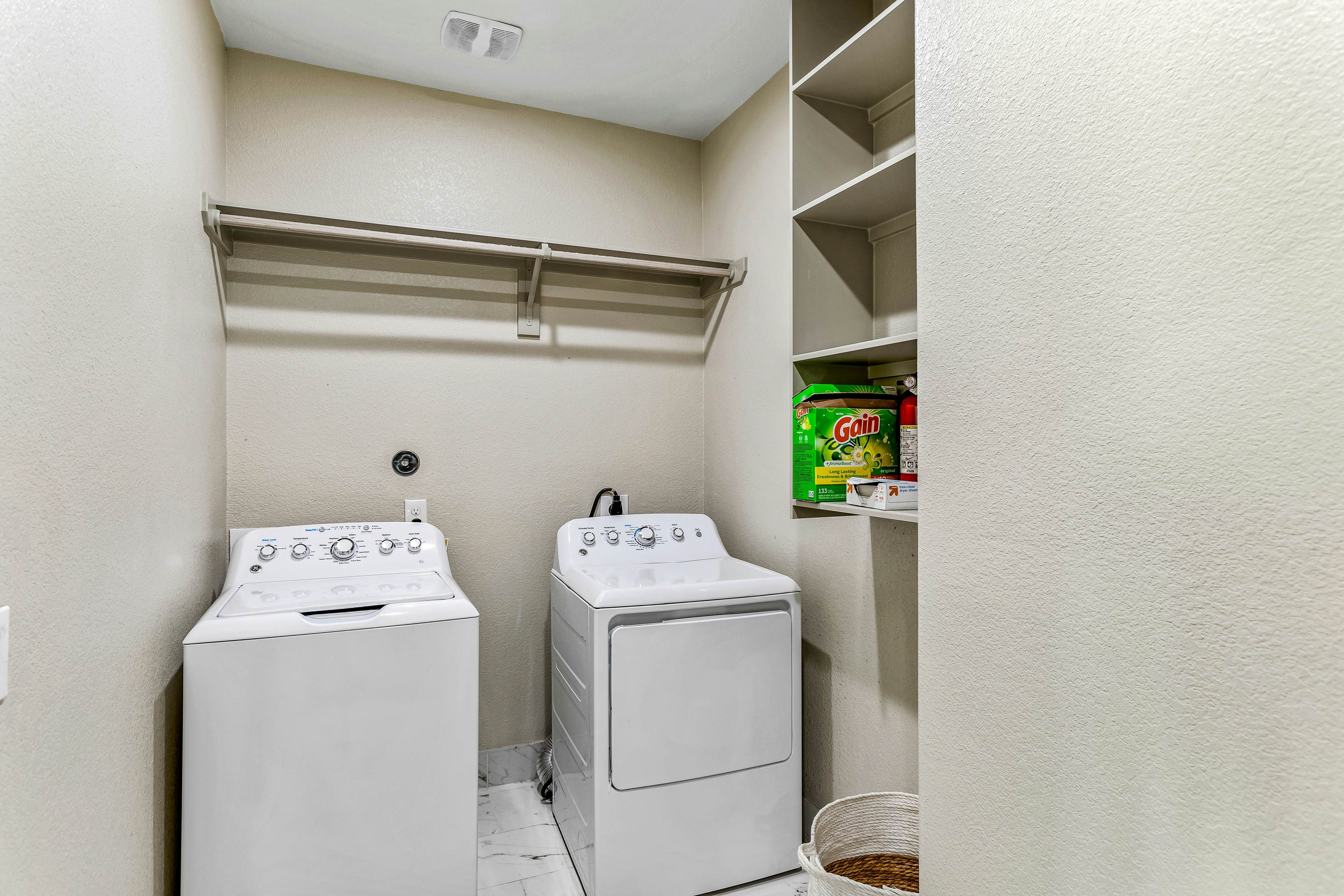 Pointe West - Bay Breeze Paradise