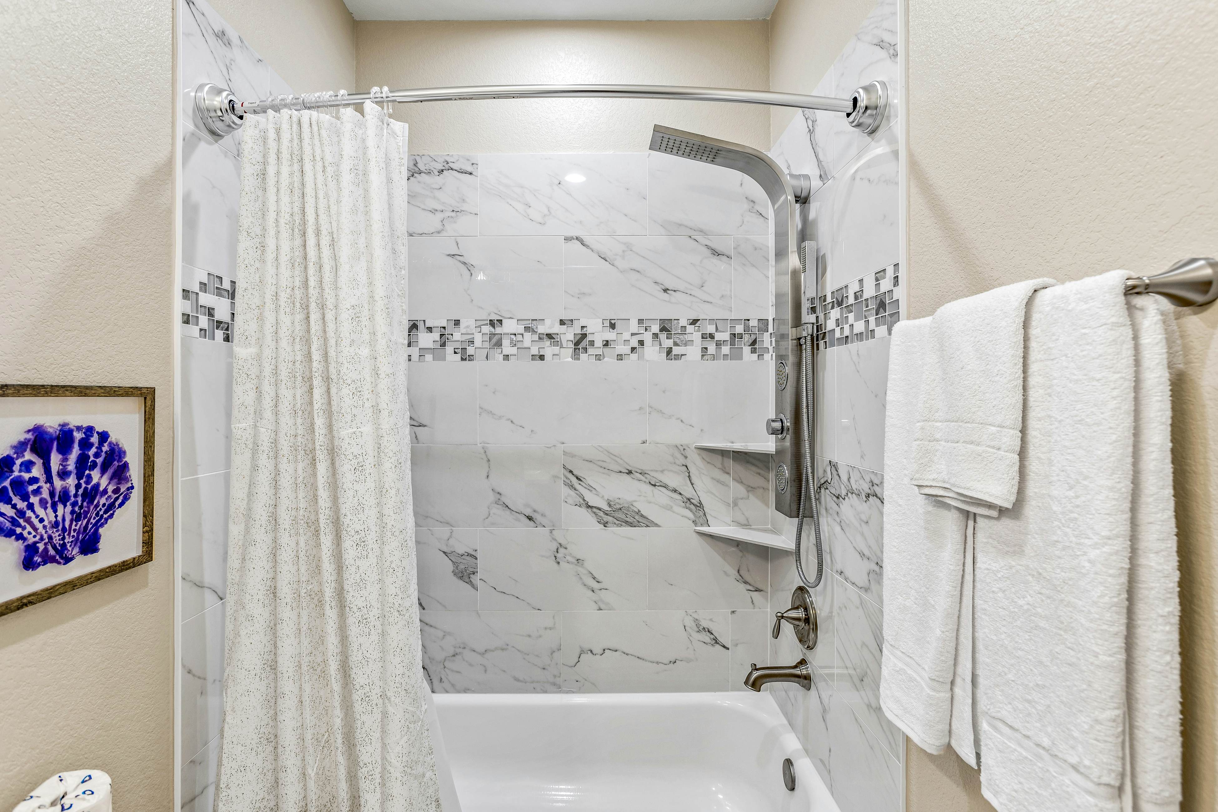 Pointe West - Bay Breeze Paradise