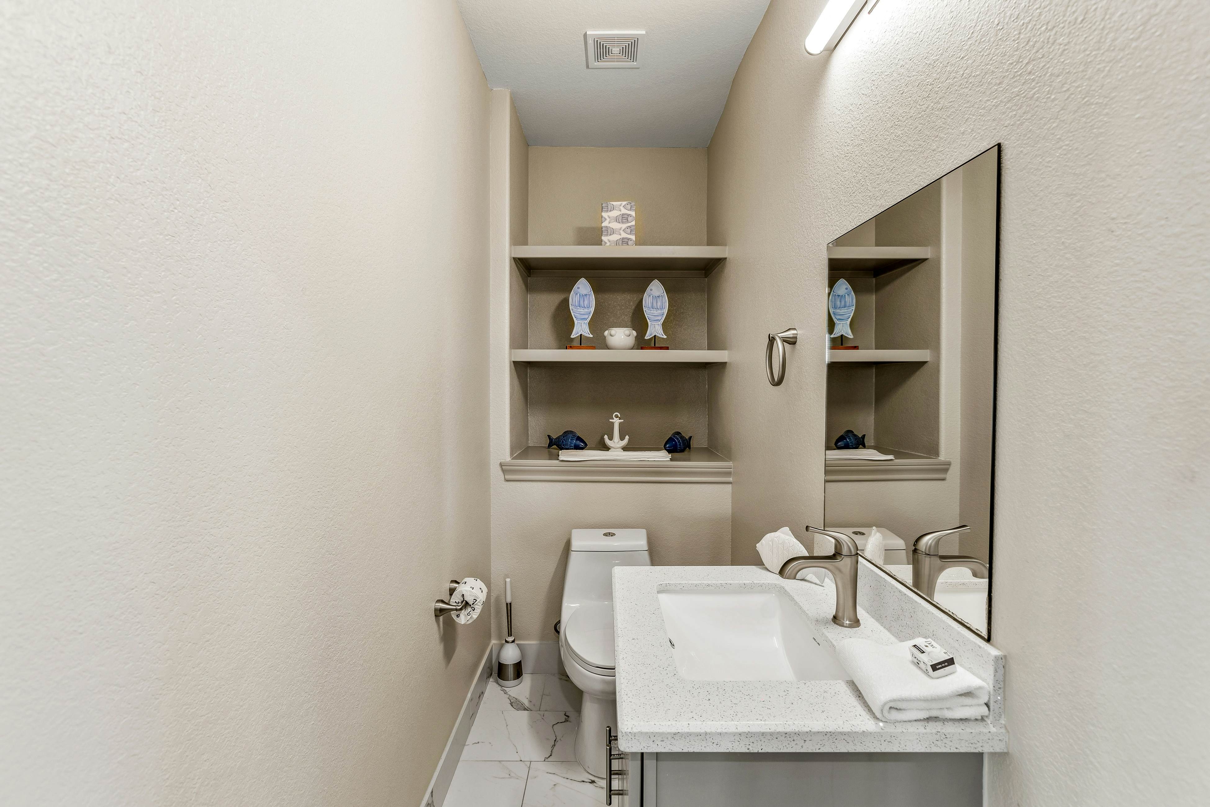 Pointe West - Bay Breeze Paradise