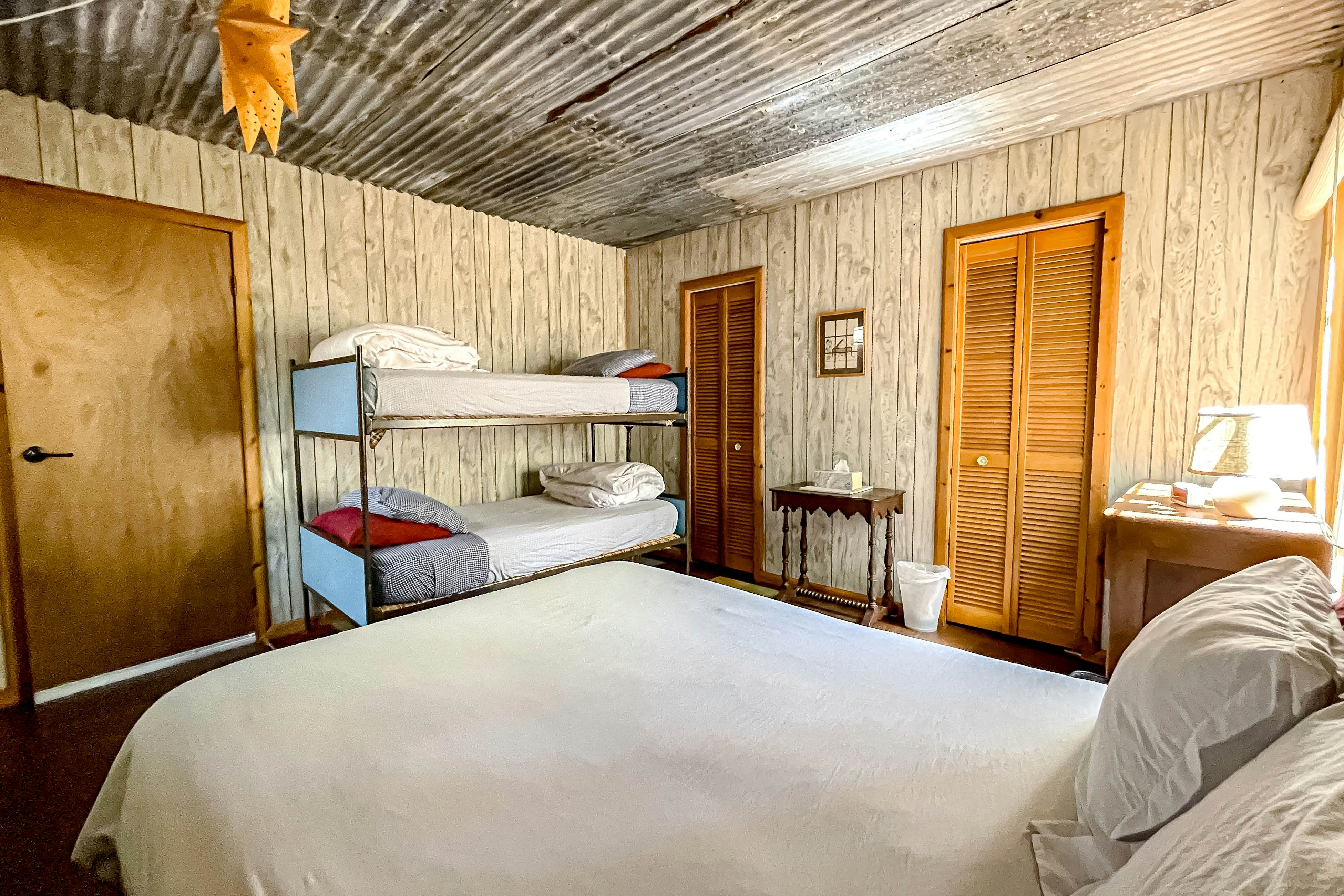 Cozy Trinity Cottage