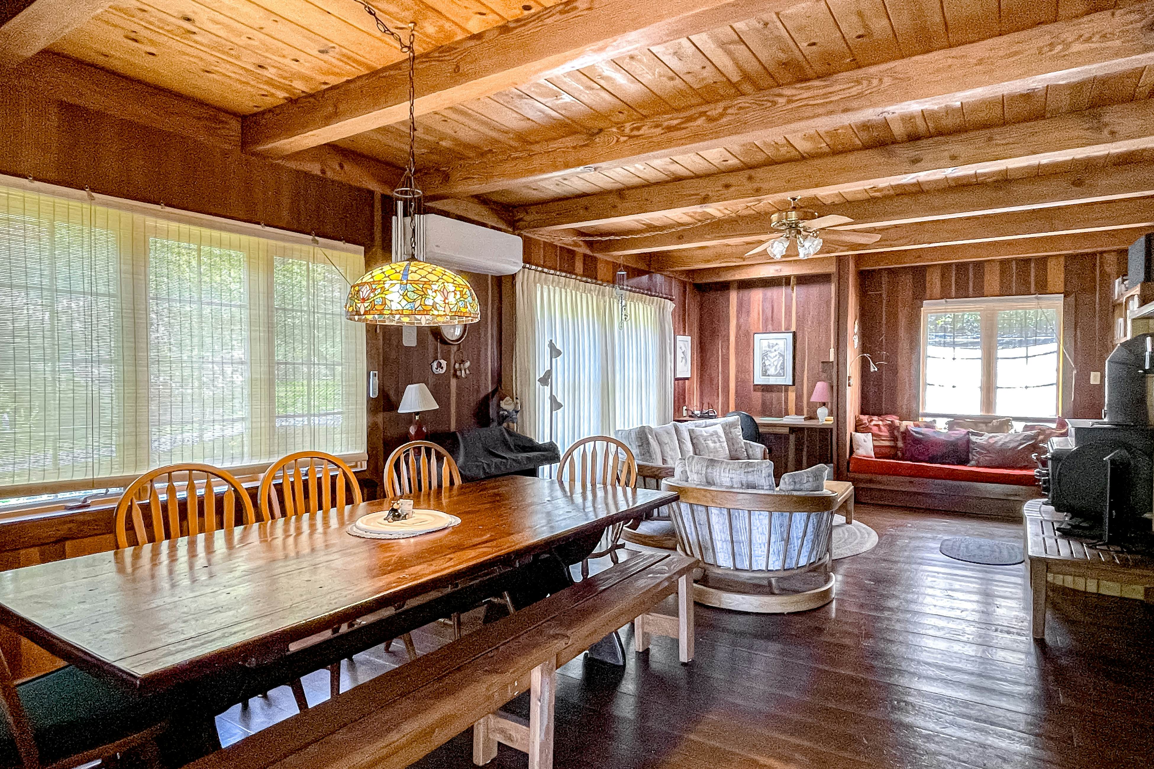 Cozy Trinity Cottage