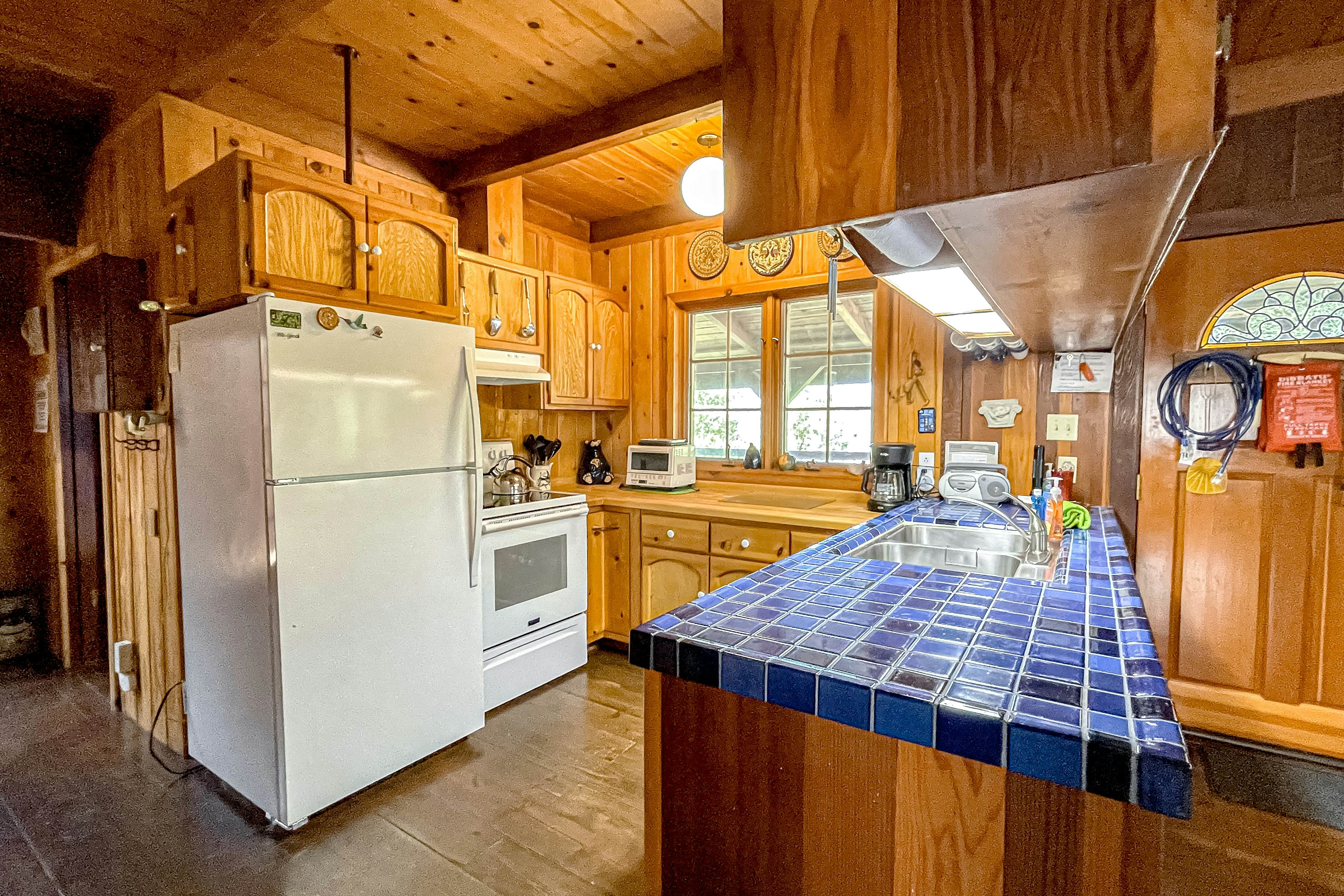 Cozy Trinity Cottage