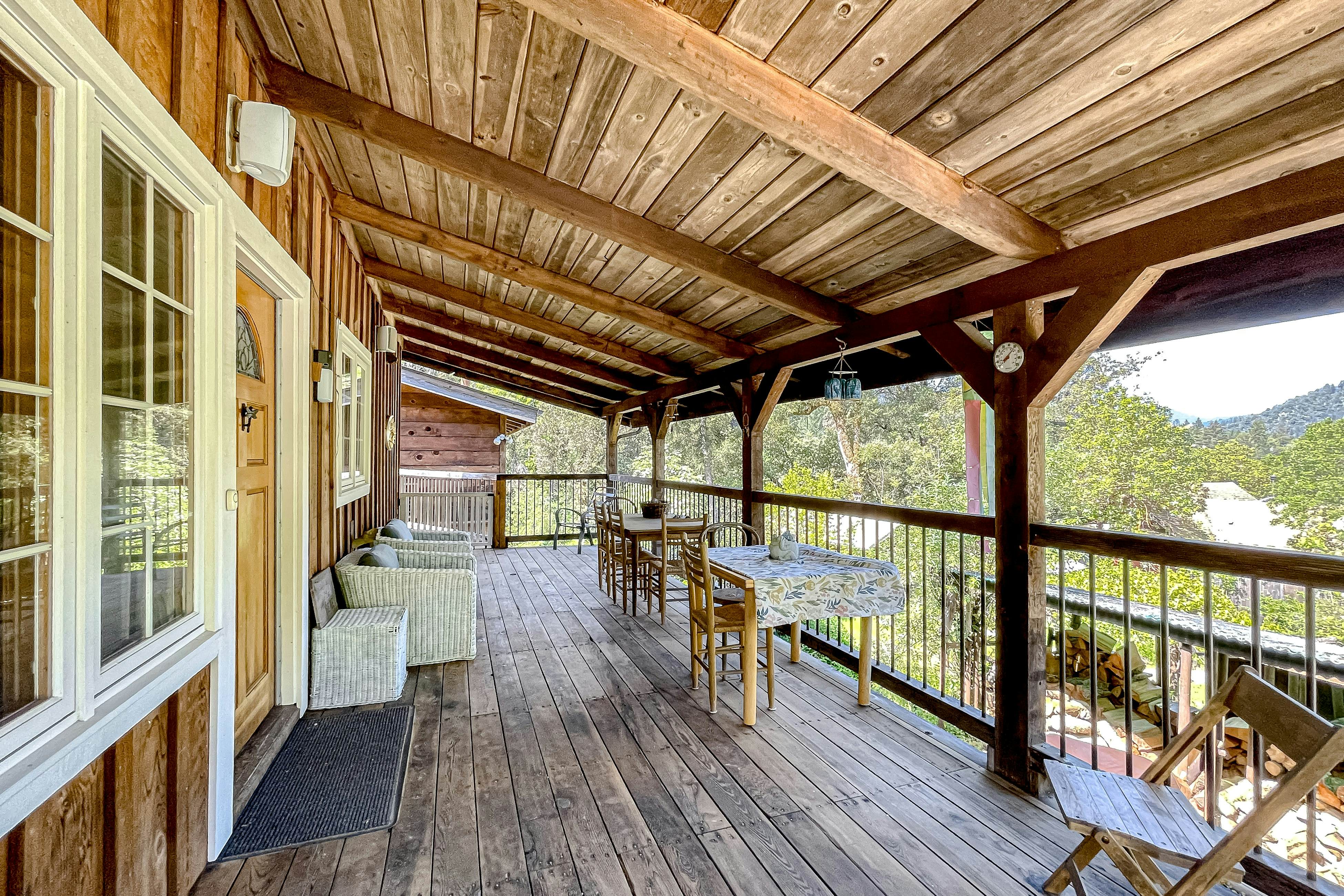 Cozy Trinity Cottage