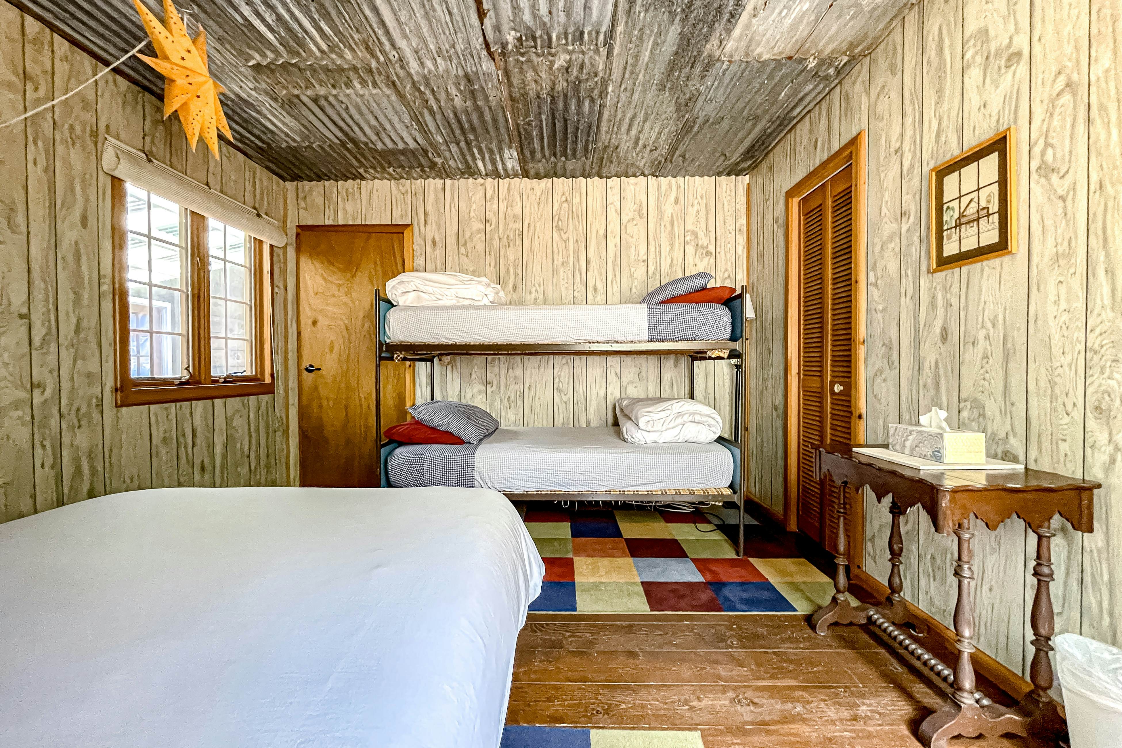 Cozy Trinity Cottage