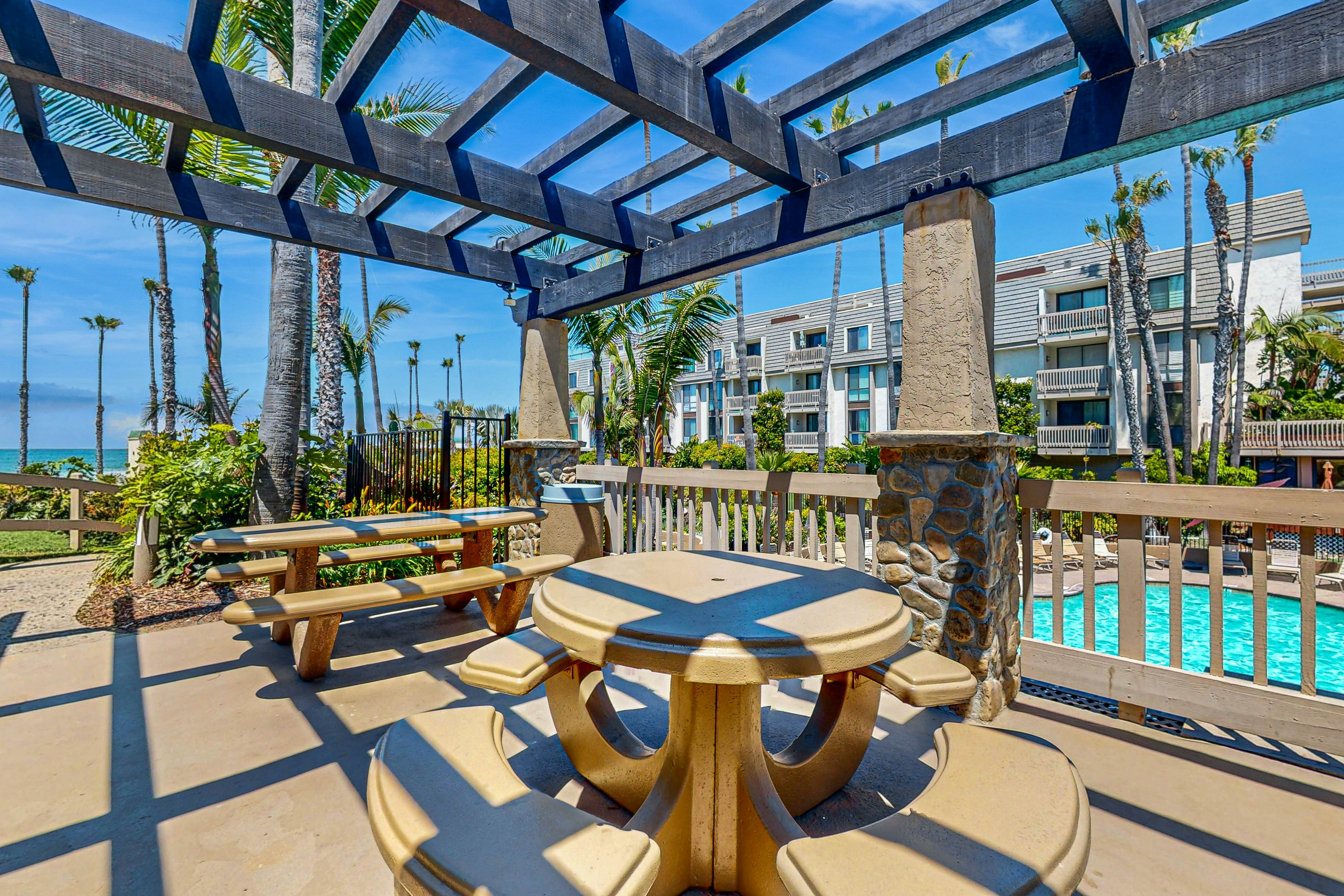 Breakwater Escape A 200