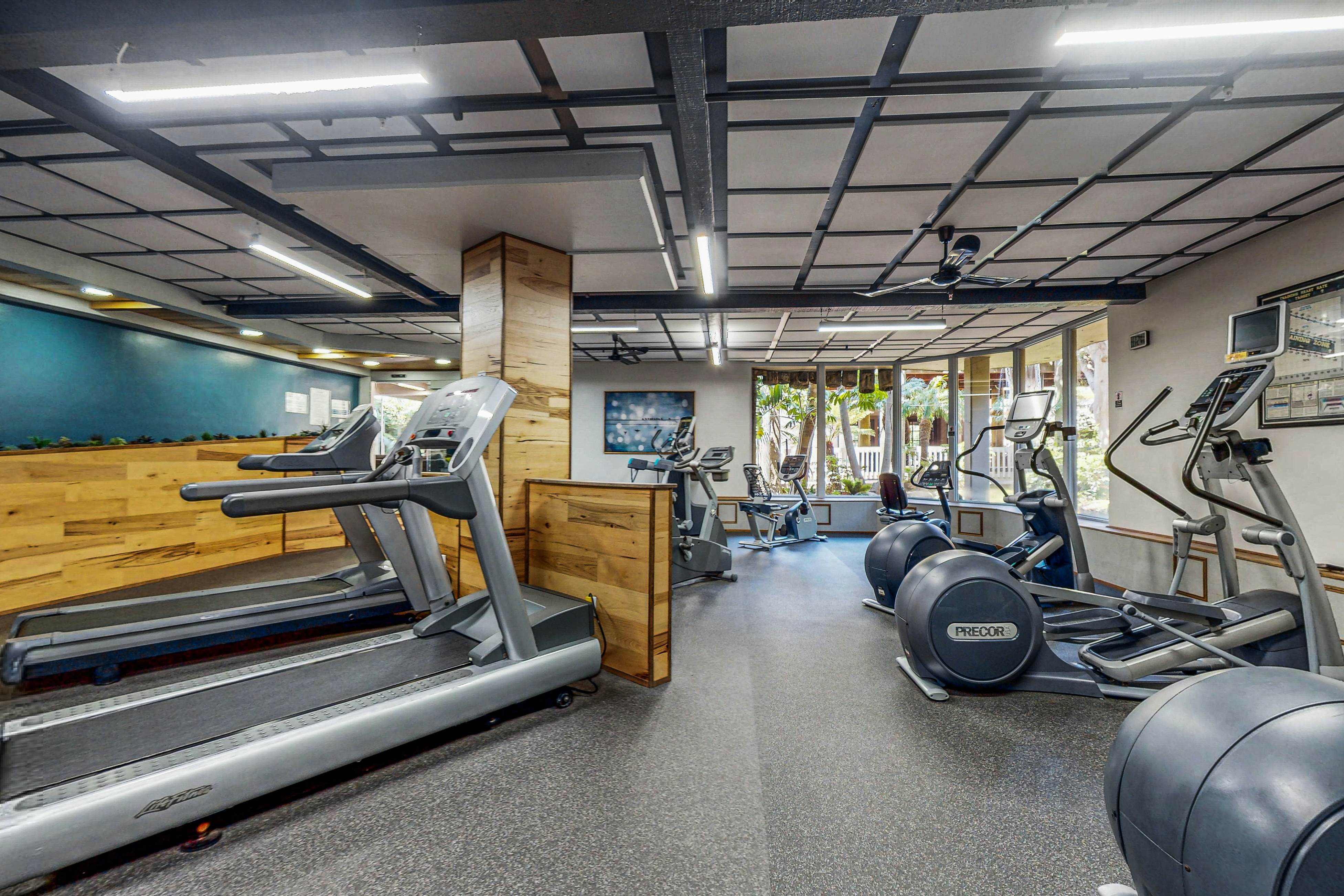 Breakwater Escape A 200