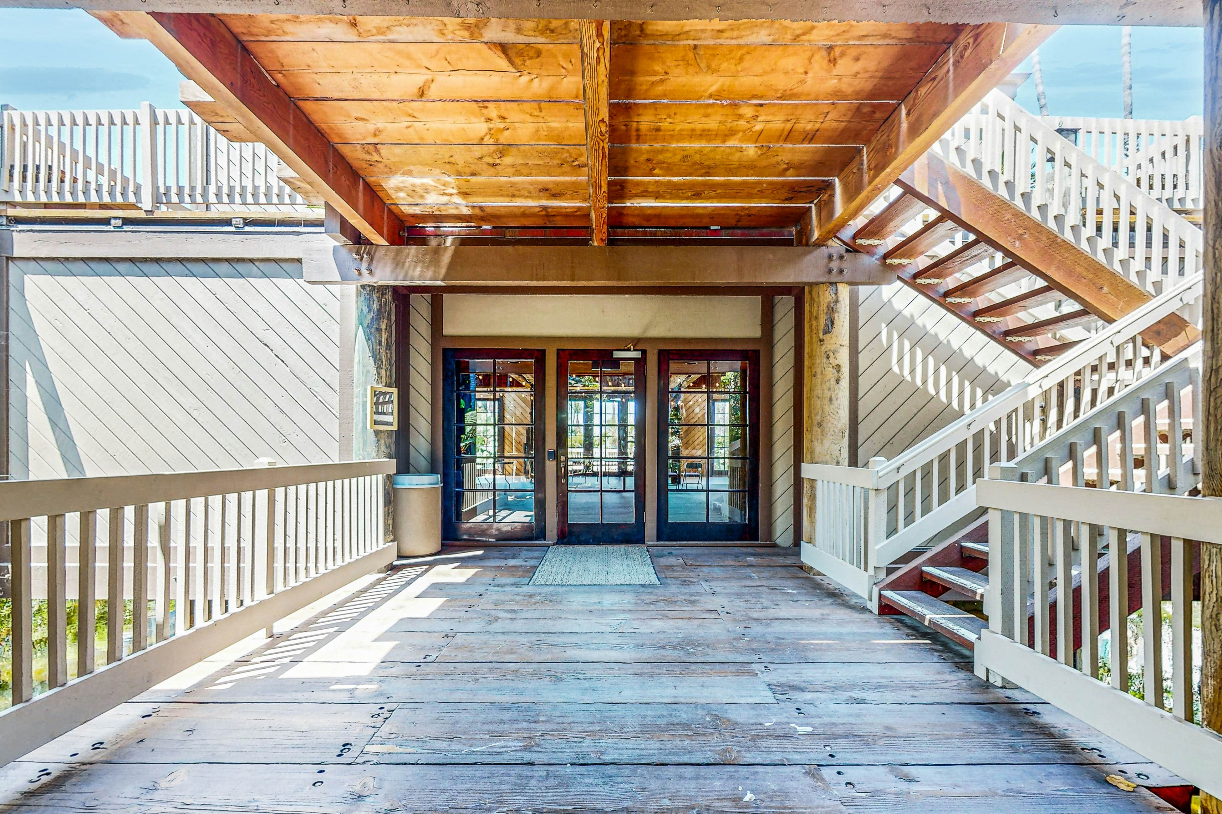 Breakwater Escape A 200