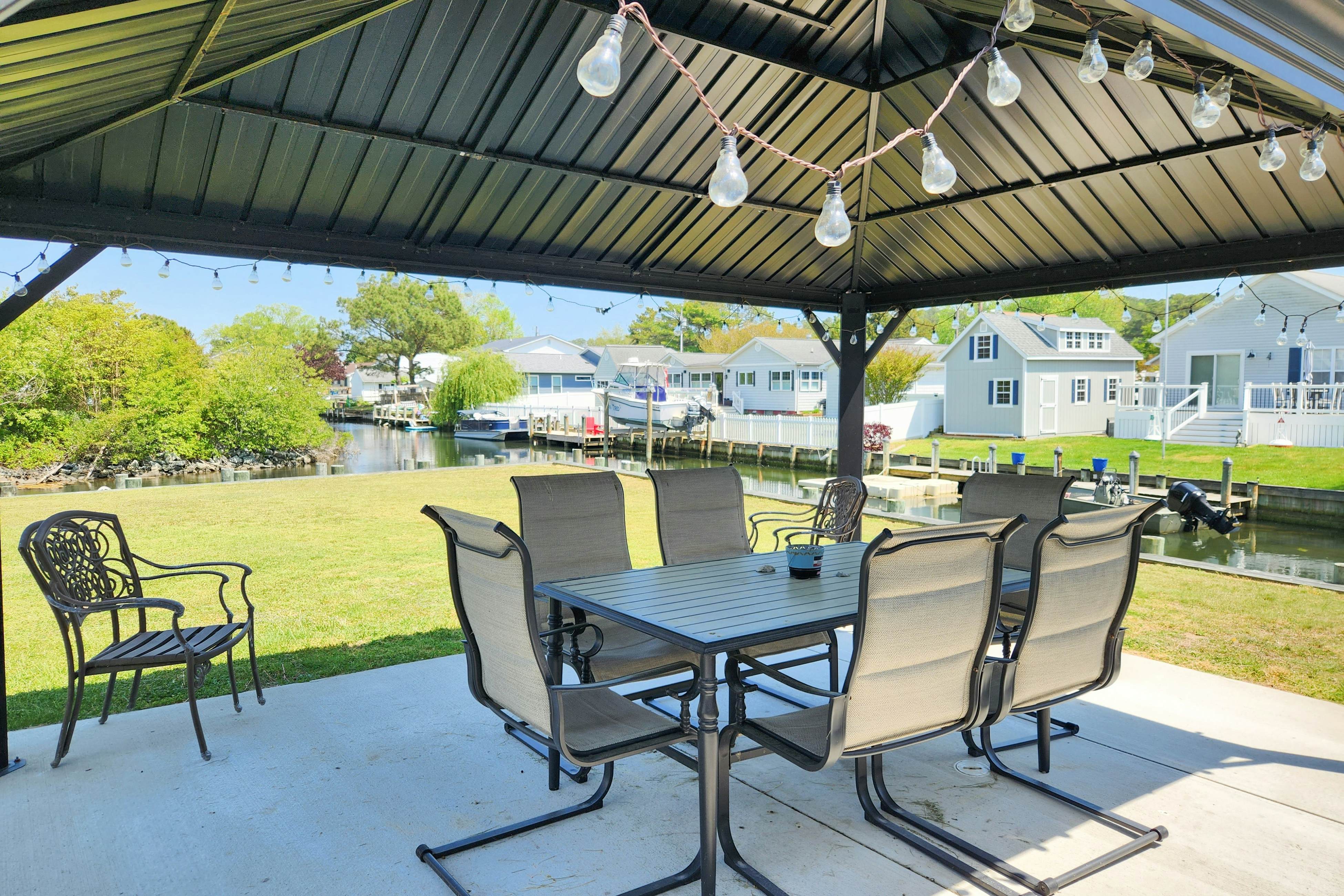 Dockside Daydreamin'