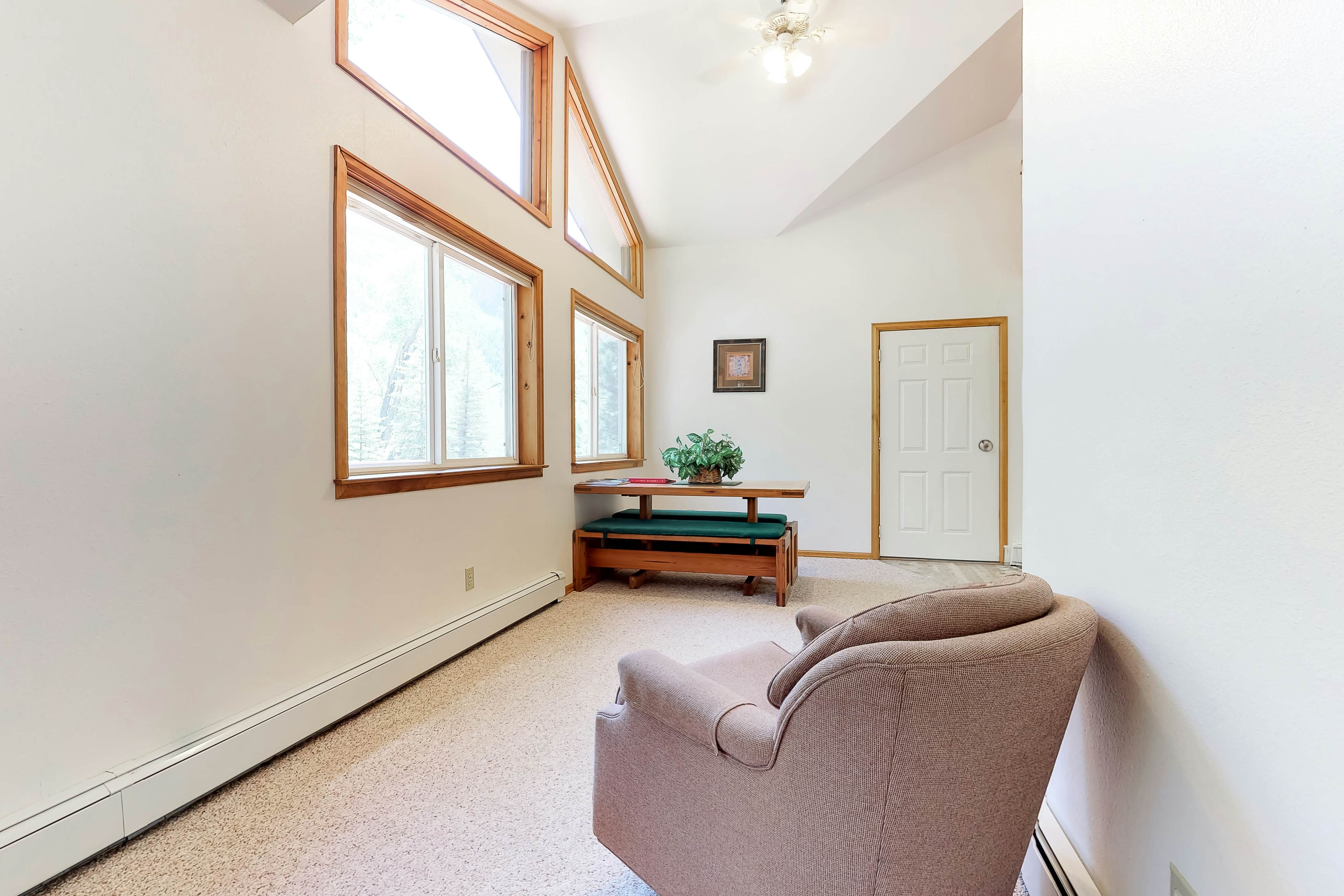 Three Sisters Peak Cabin at Filoha Meadows