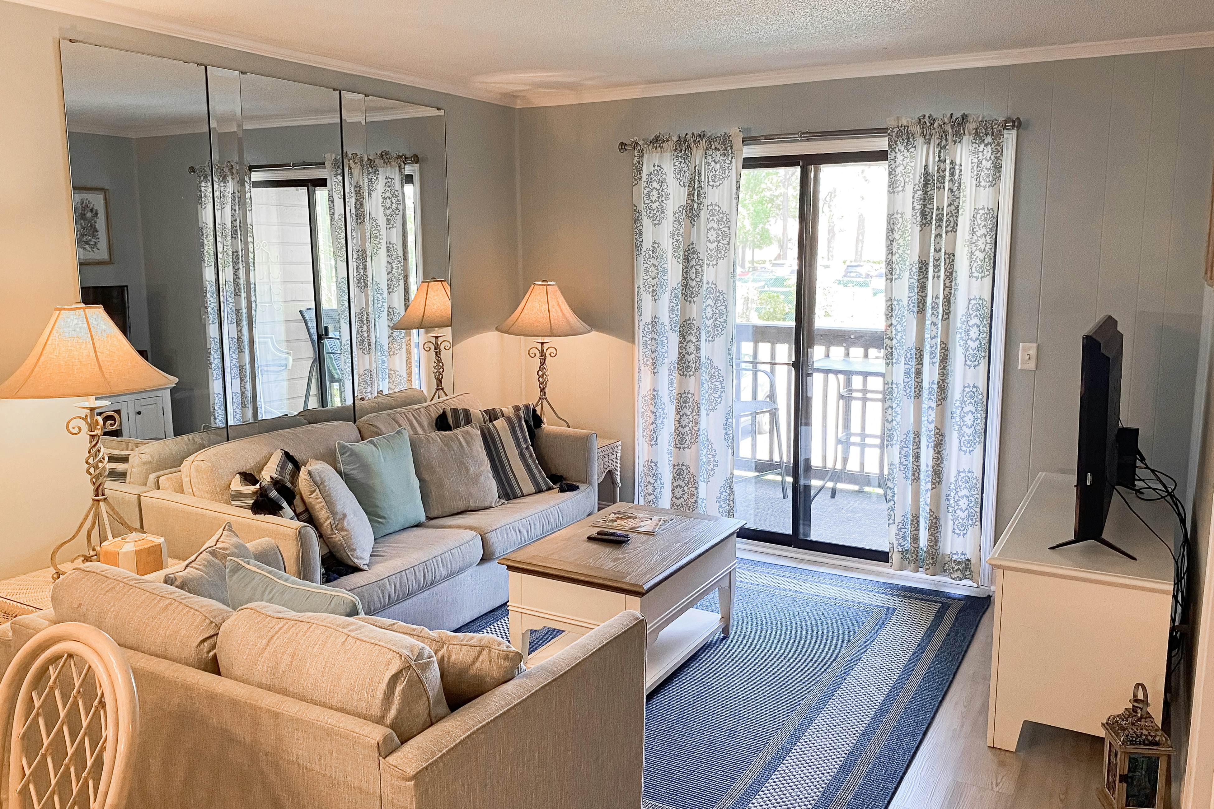 HH Beach & Tennis 7C